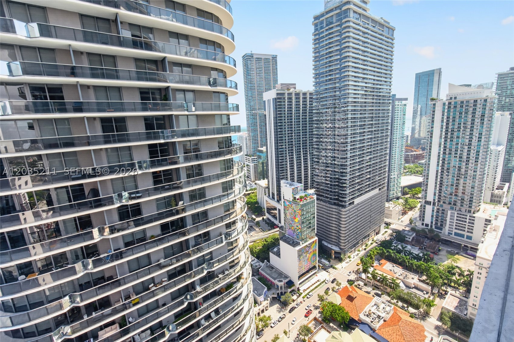 55 SW 9th St #3802, Miami FL 33130