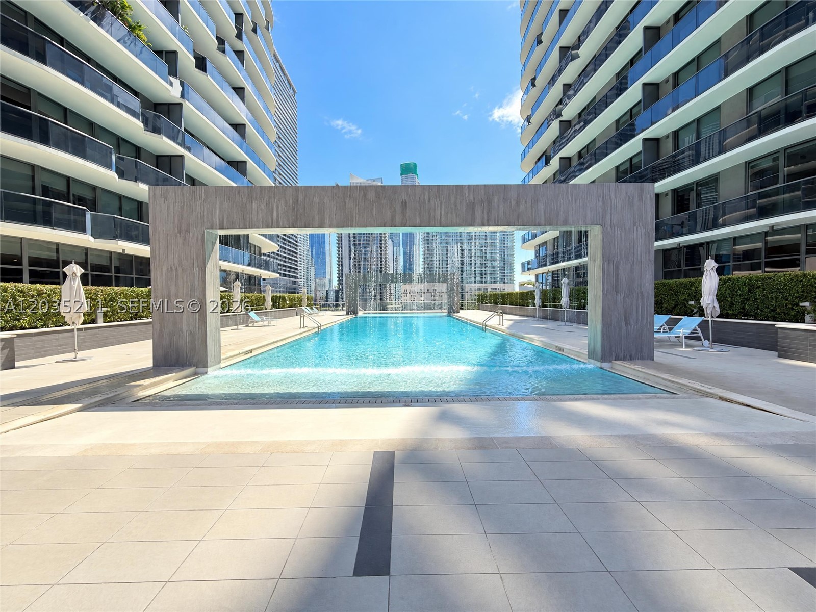 55 SW 9th St #3802, Miami FL 33130