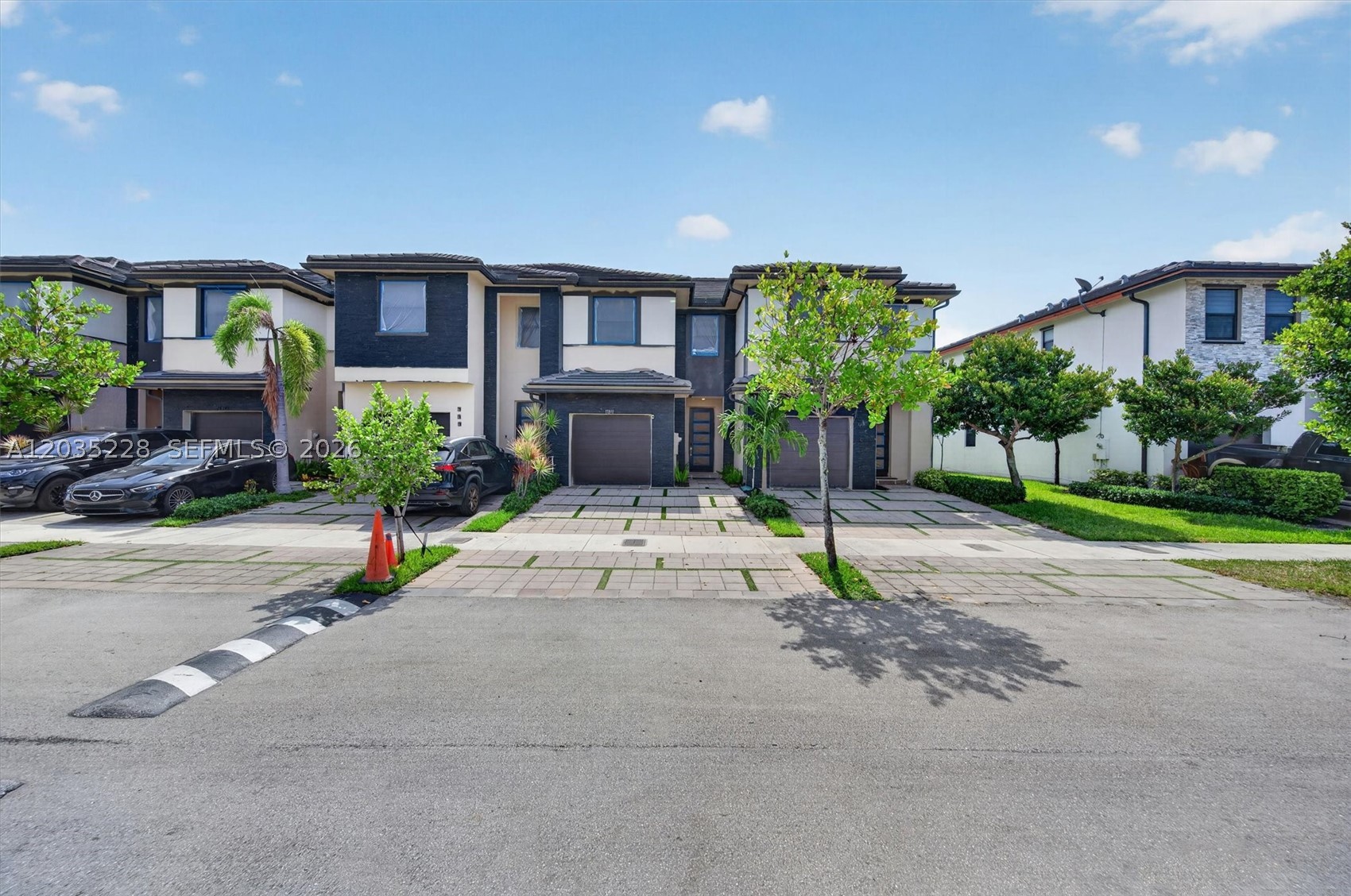 15841 NW 91st Ct, Miami Lakes FL 33018