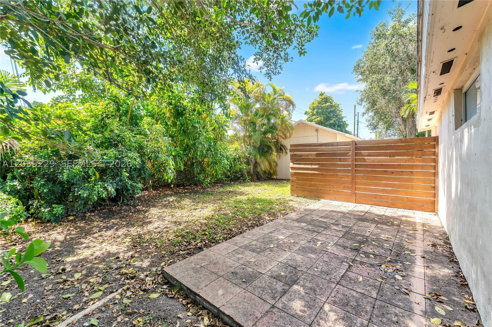 321 NW 56th Av, Miami FL 33126