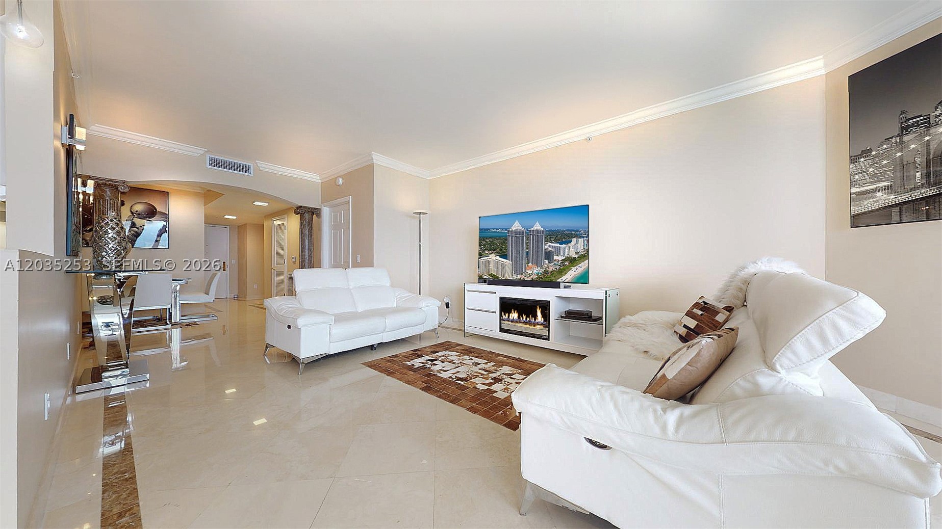 4779 Collins Ave #2708, Miami Beach FL 33140