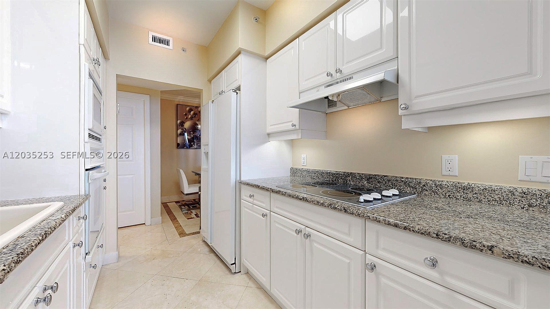 4779 Collins Ave #2708, Miami Beach FL 33140