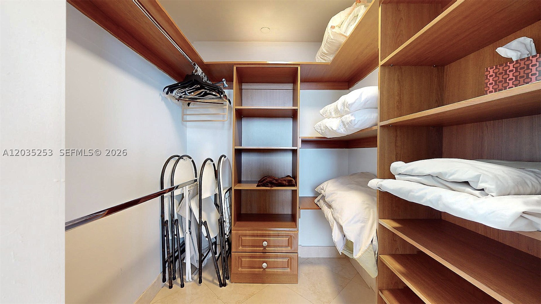 4779 Collins Ave #2708, Miami Beach FL 33140