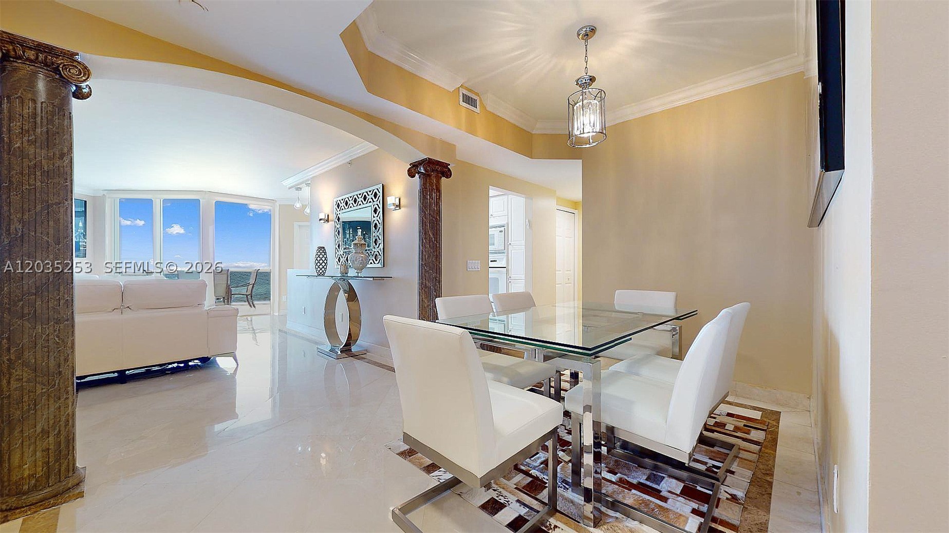 4779 Collins Ave #2708, Miami Beach FL 33140