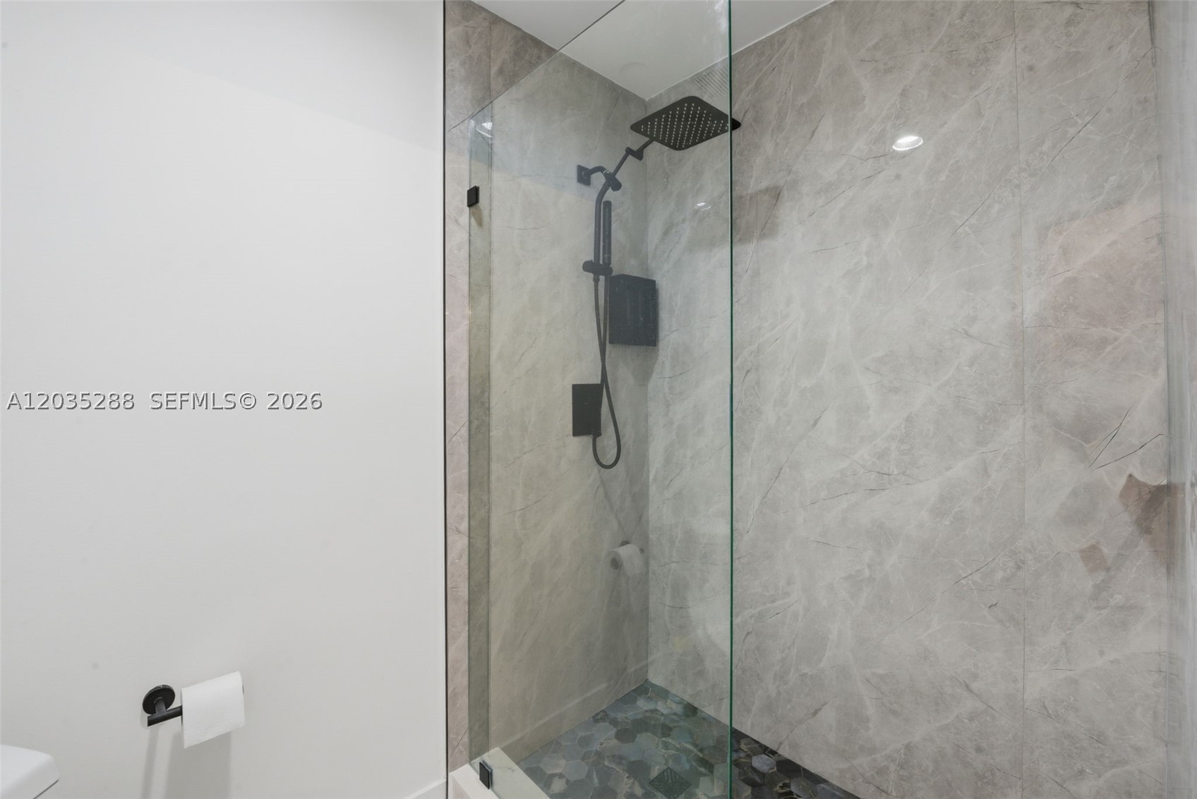 3500 Mystic Pointe Dr #PH5, Aventura FL 33180