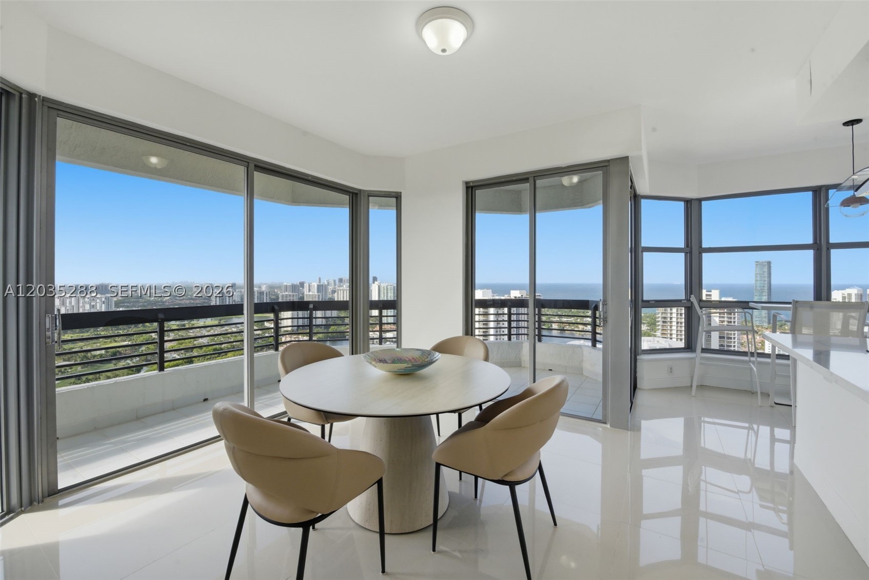 3500 Mystic Pointe Dr #PH5, Aventura FL 33180