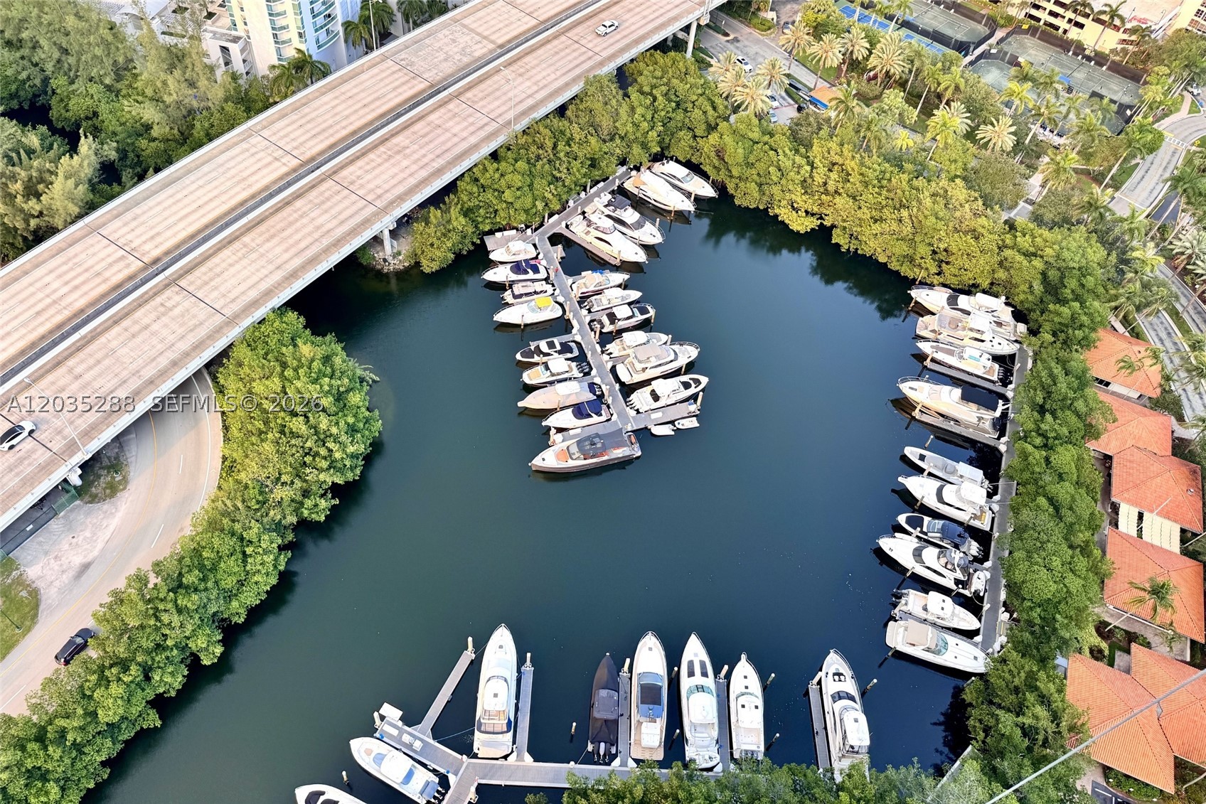 3500 Mystic Pointe Dr #PH5, Aventura FL 33180