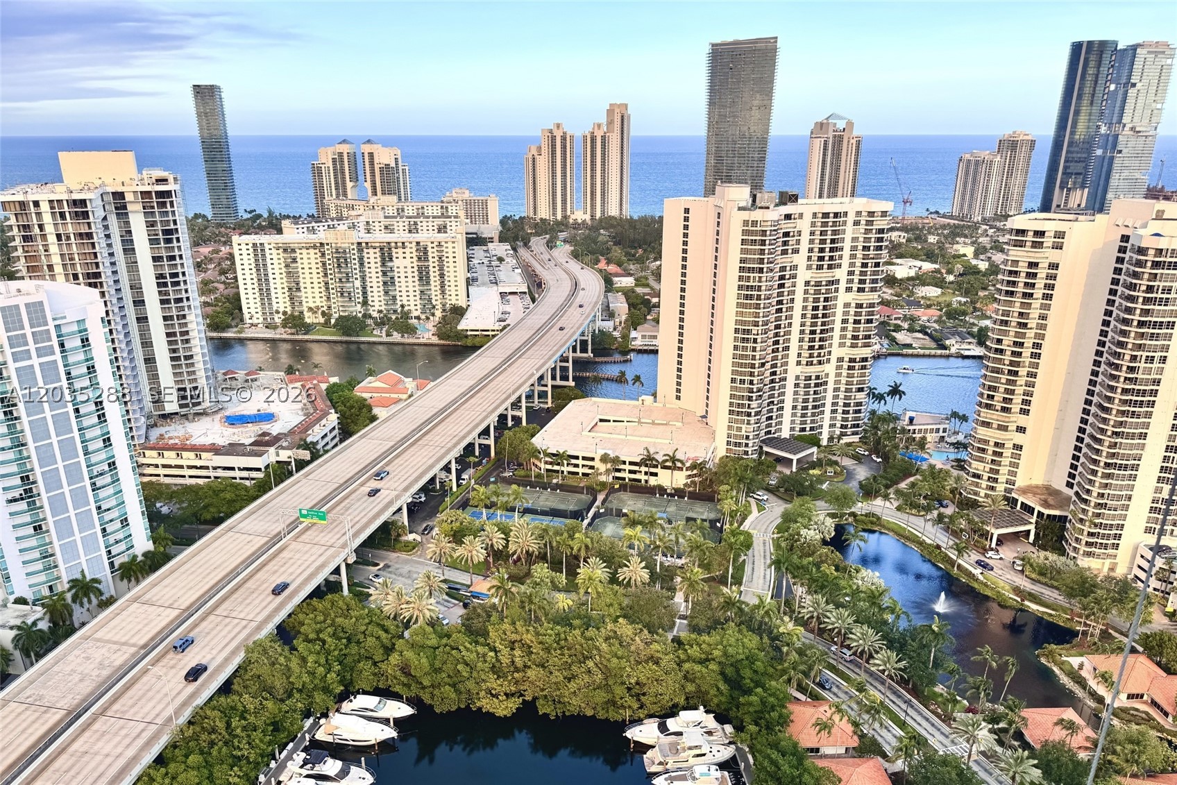 3500 Mystic Pointe Dr #PH5, Aventura FL 33180
