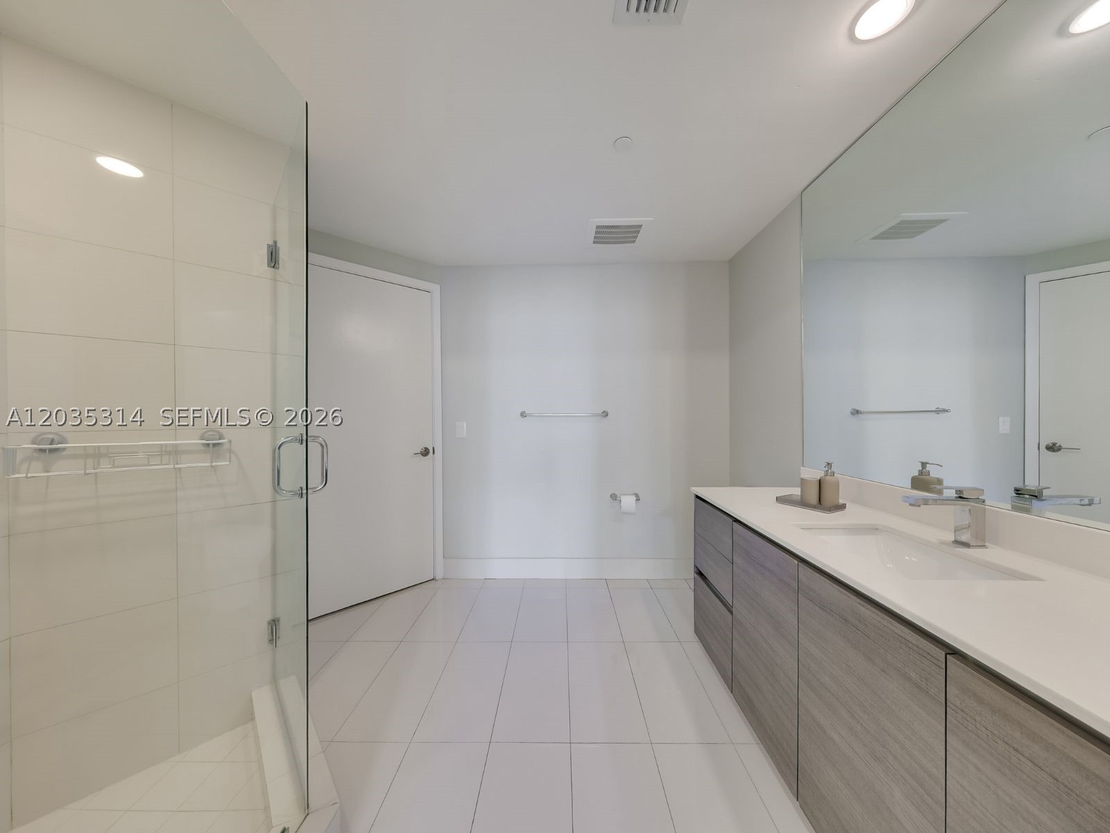 1100 S Miami Ave #3411, Miami FL 33130