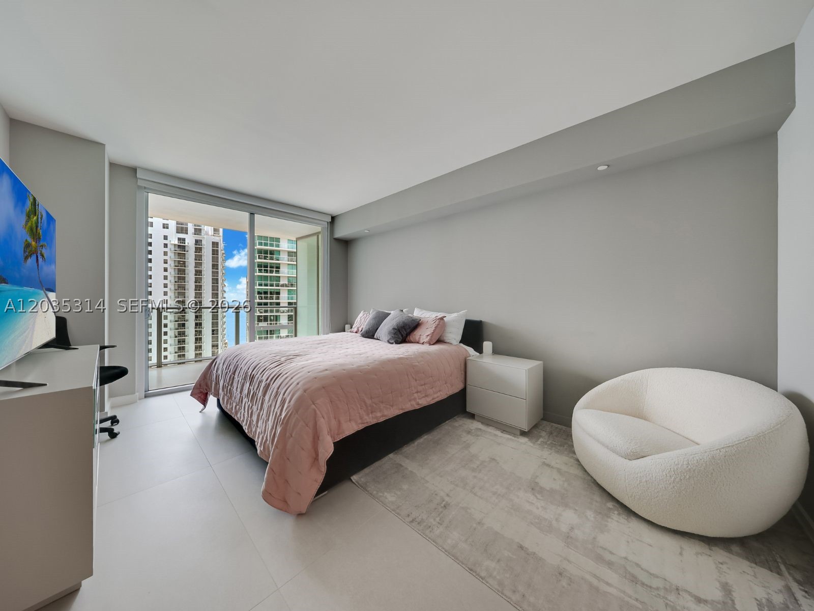 1100 S Miami Ave #3411, Miami FL 33130