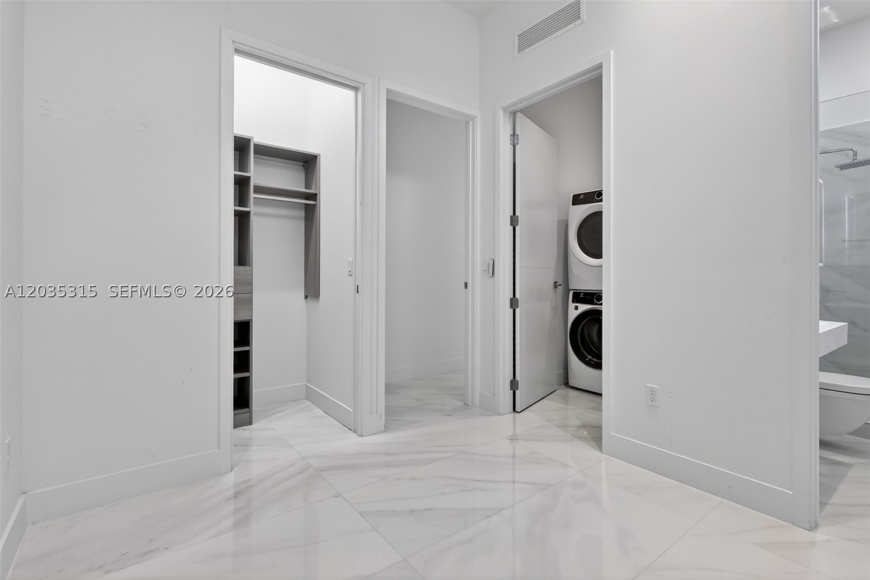 3750 Yacht Club Dr #TH5, Aventura FL 33180