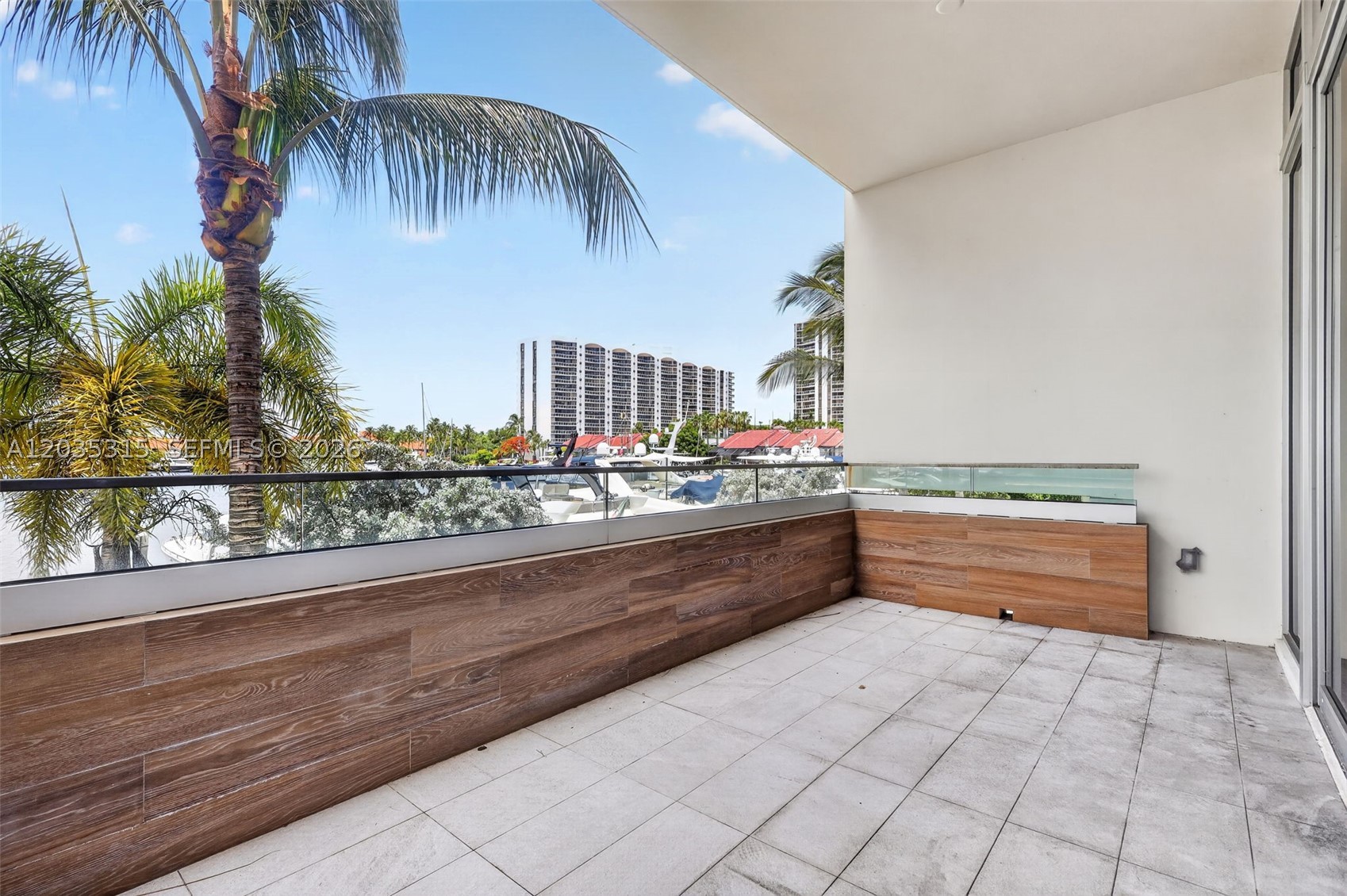 3750 Yacht Club Dr #TH5, Aventura FL 33180