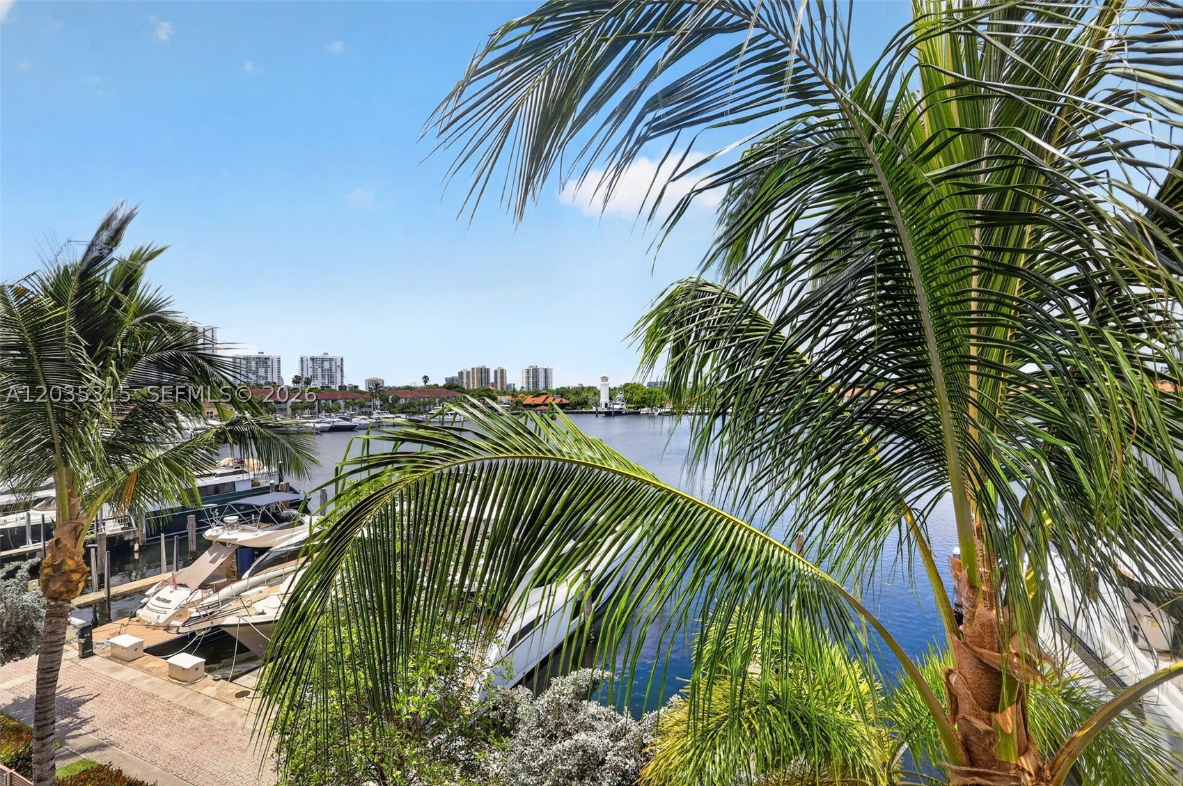 3750 Yacht Club Dr #TH5, Aventura FL 33180
