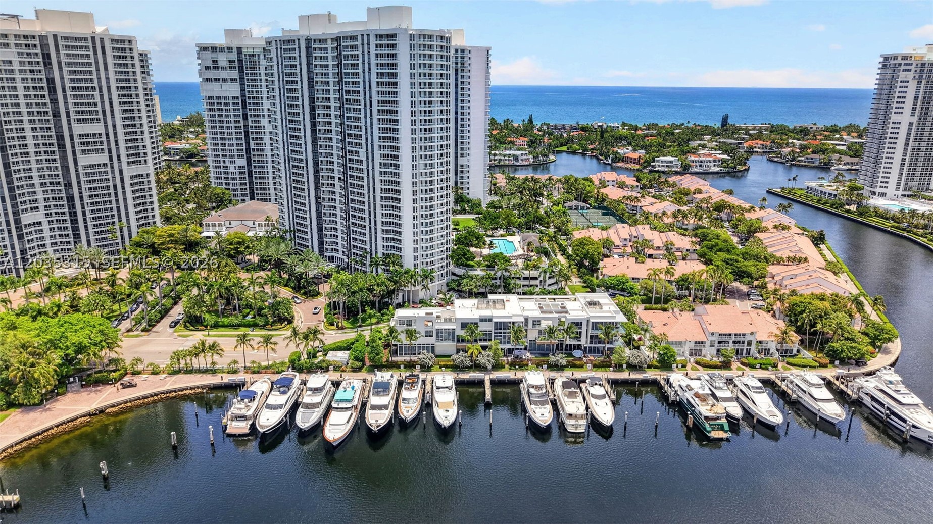 3750 Yacht Club Dr #TH5, Aventura FL 33180