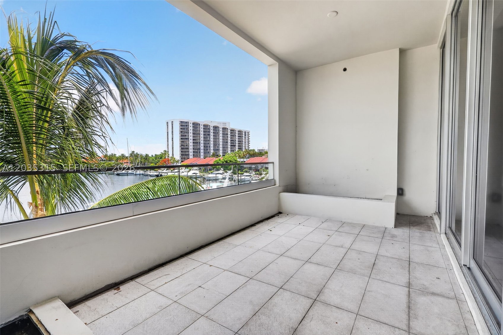 3750 Yacht Club Dr #TH5, Aventura FL 33180