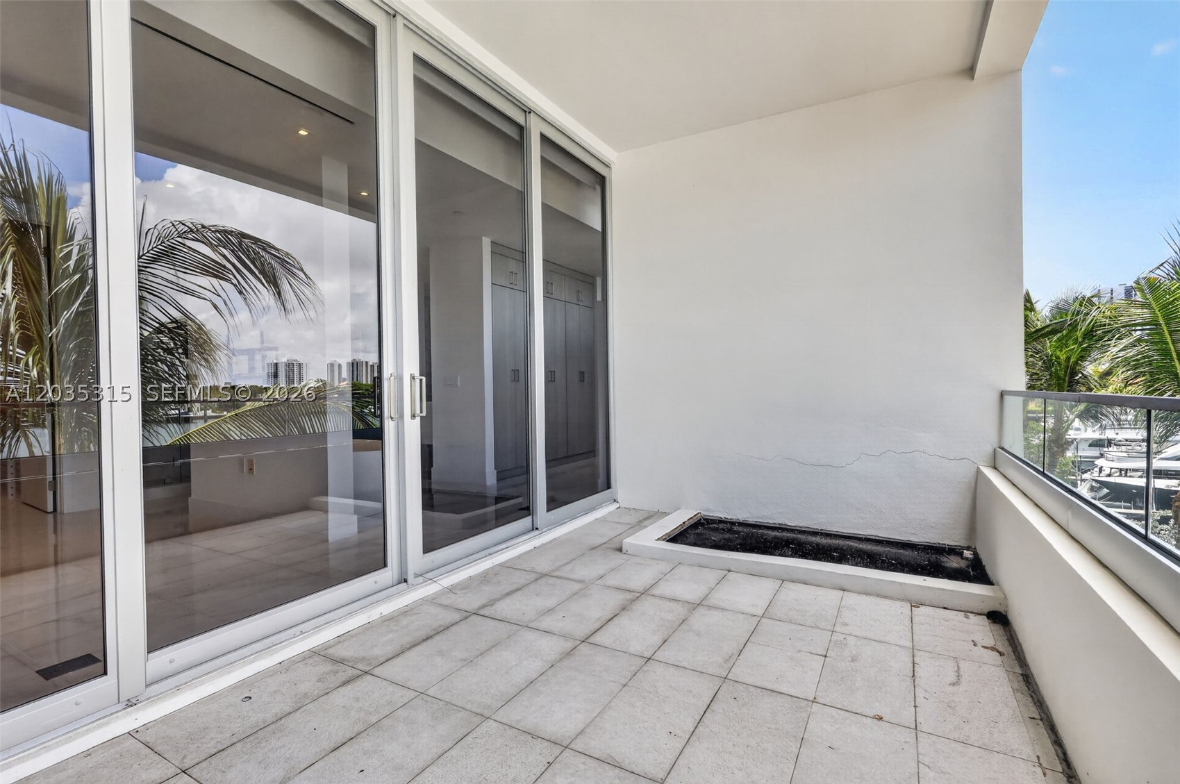 3750 Yacht Club Dr #TH5, Aventura FL 33180