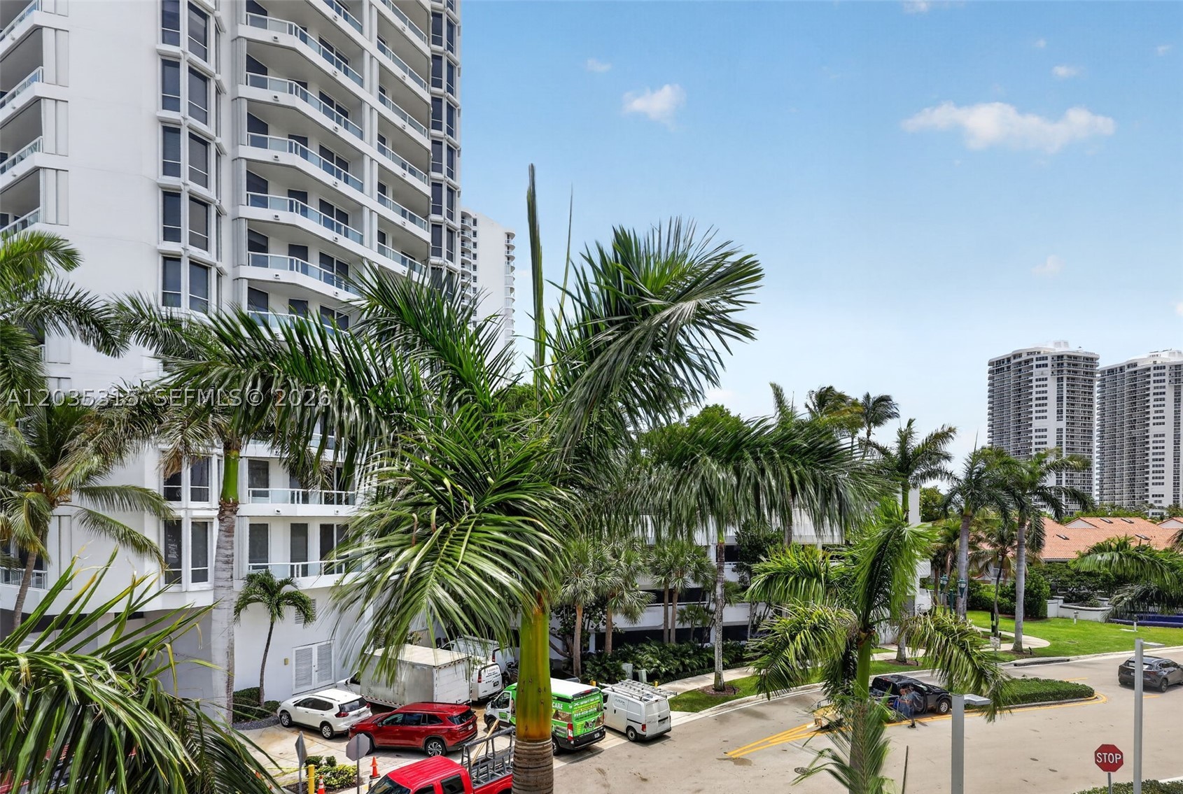 3750 Yacht Club Dr #TH5, Aventura FL 33180