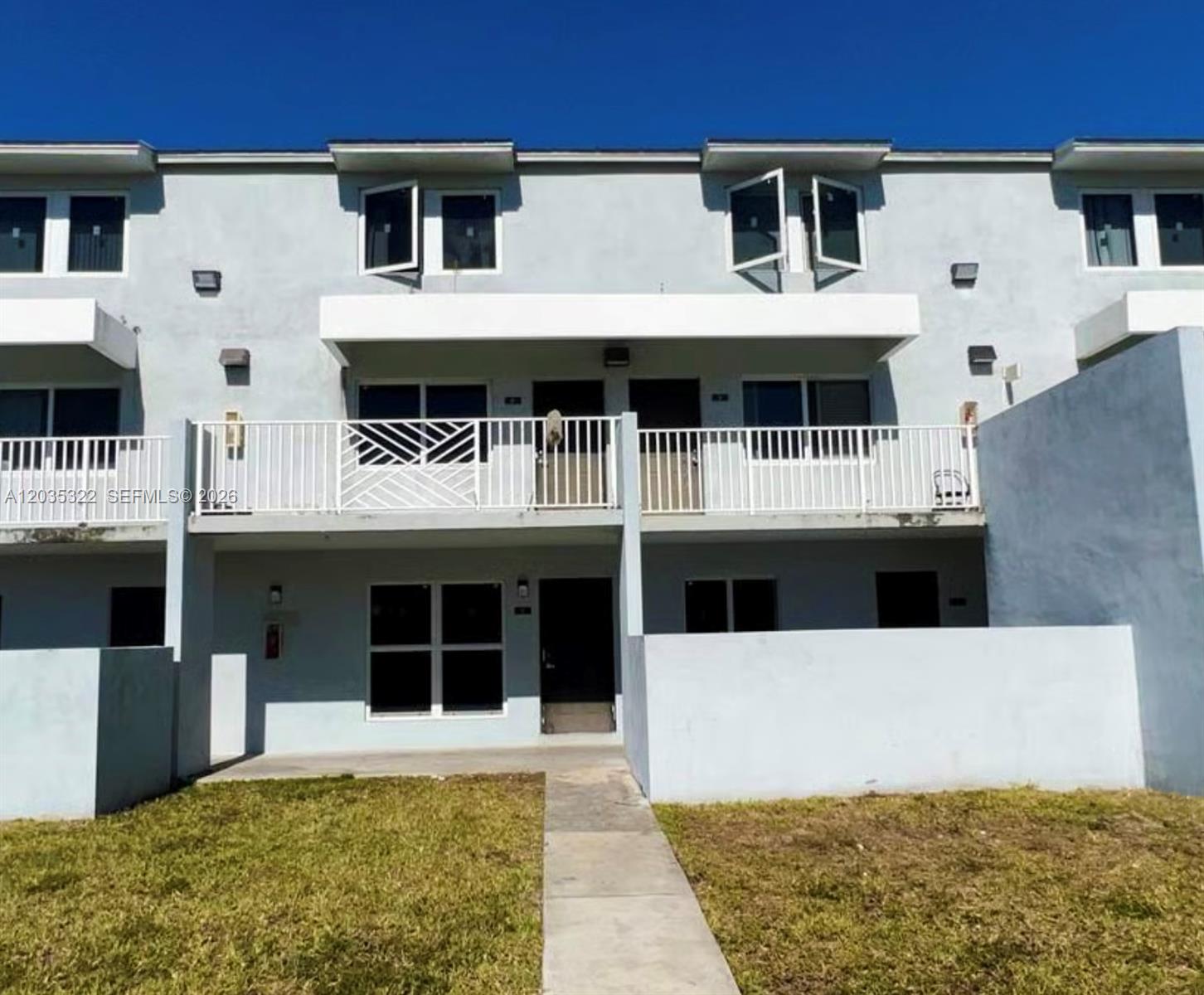 1999 NW 5th #2, Miami FL 33136
