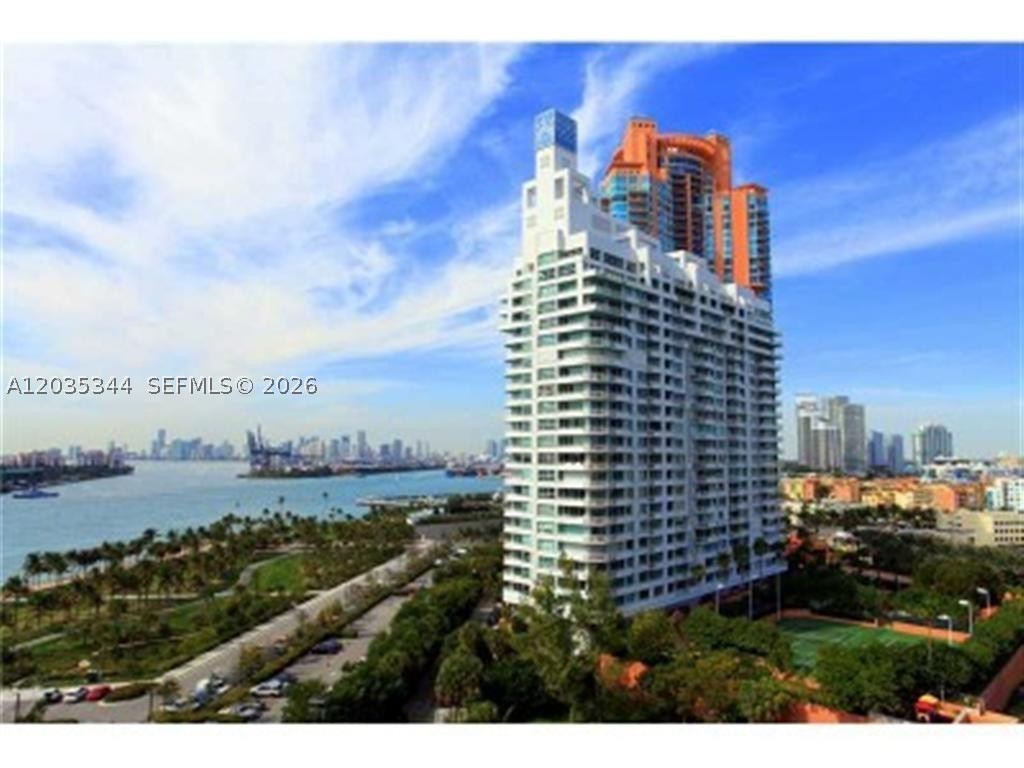 400 S Pointe Dr #307, Miami Beach FL 33139