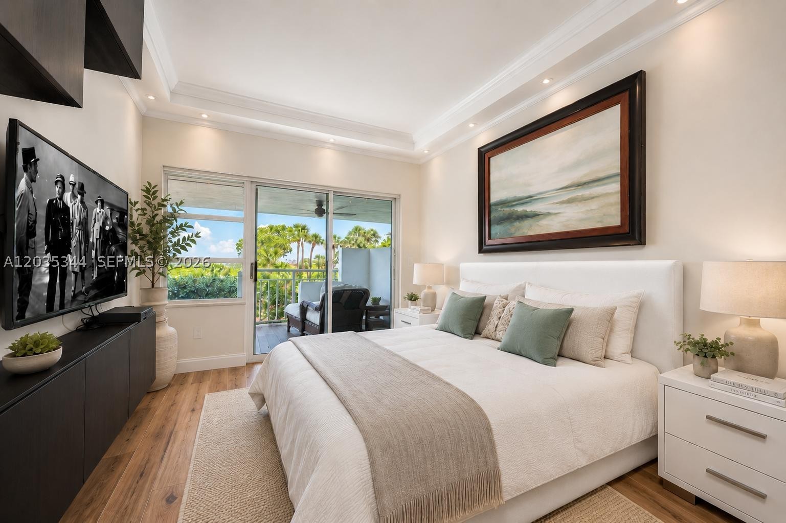 400 S Pointe Dr #307, Miami Beach FL 33139