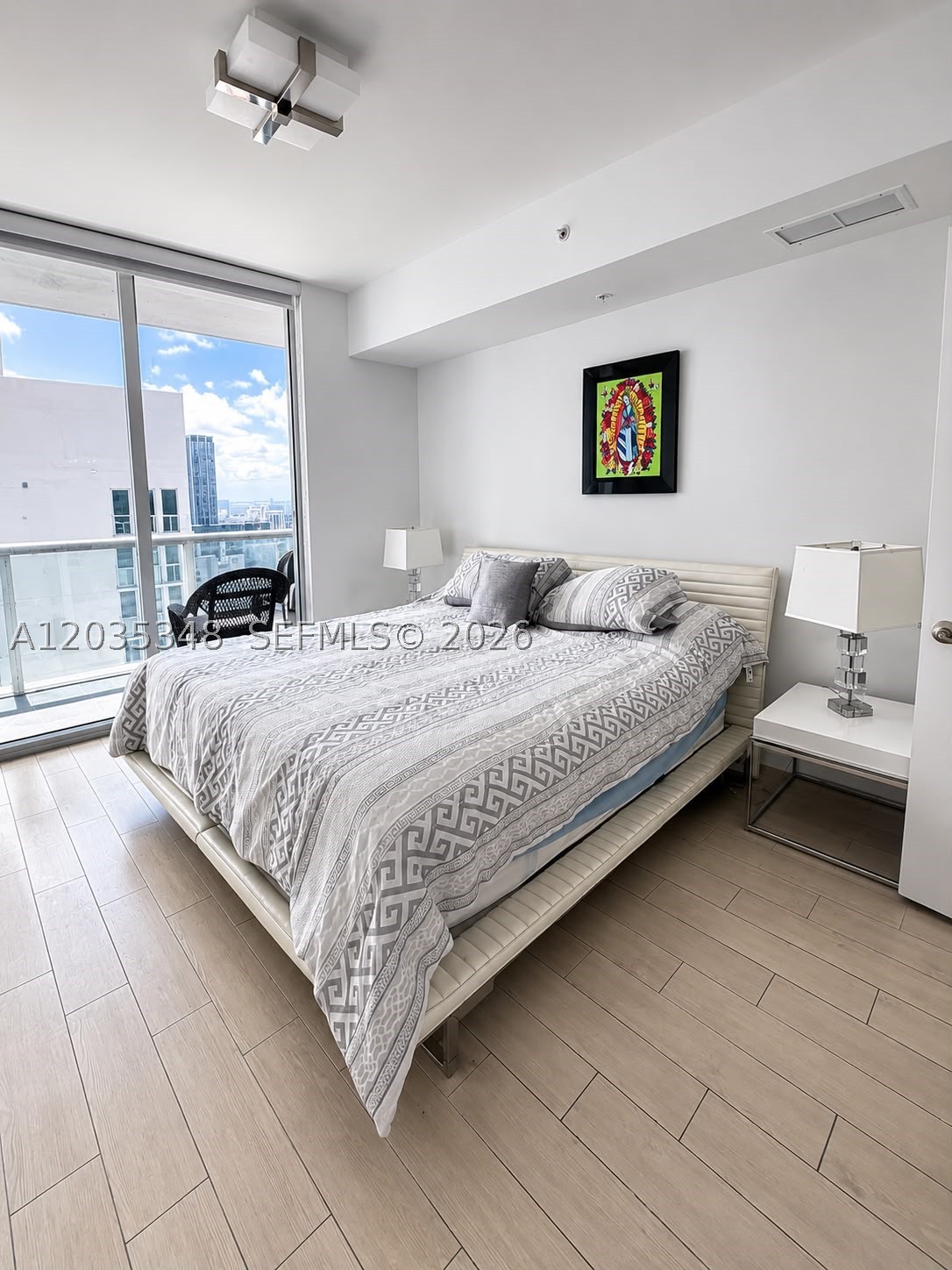 253 NE 2nd St #3004, Miami FL 33132