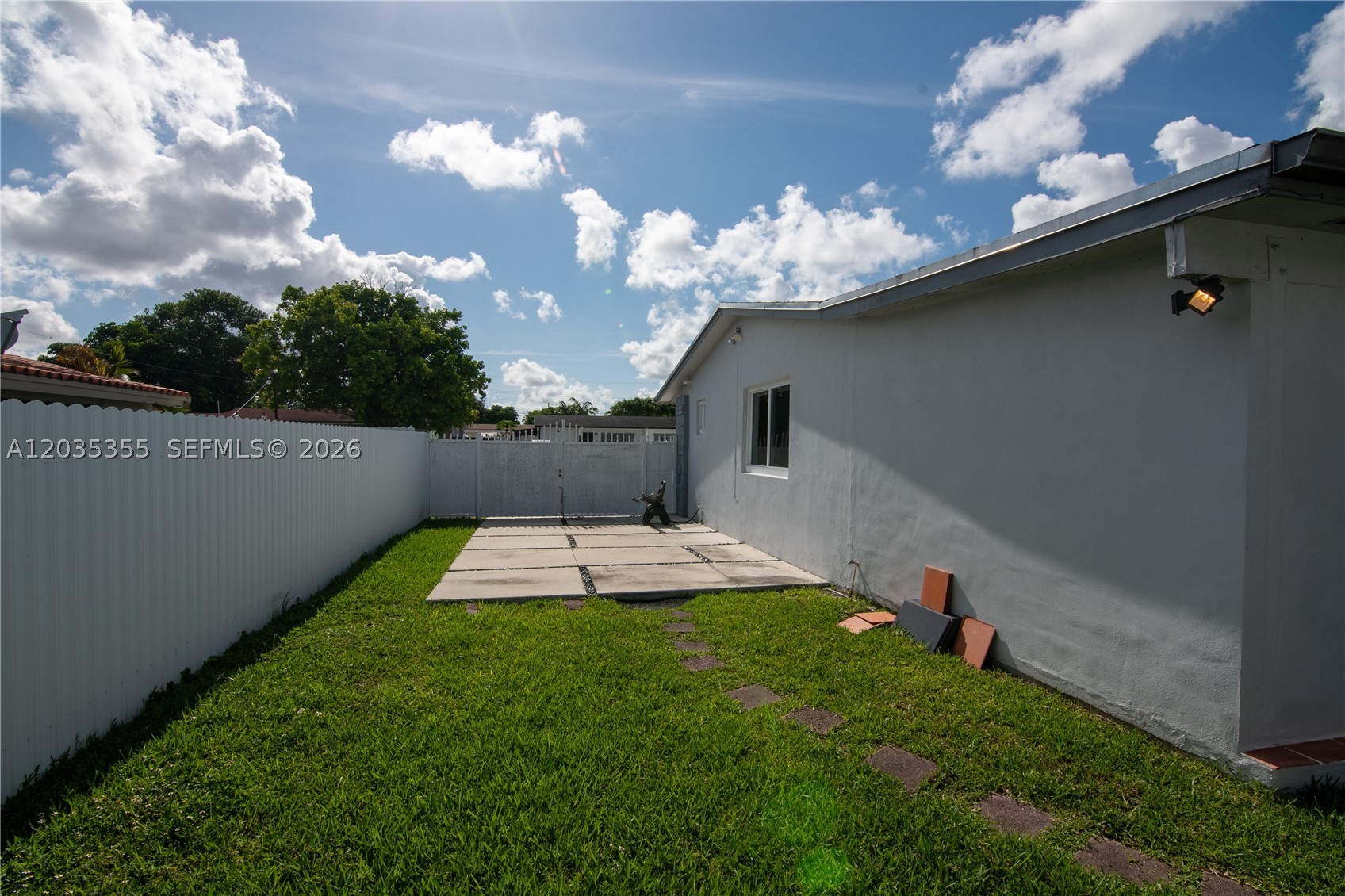 3030 SW 96th Ave, Miami FL 33165