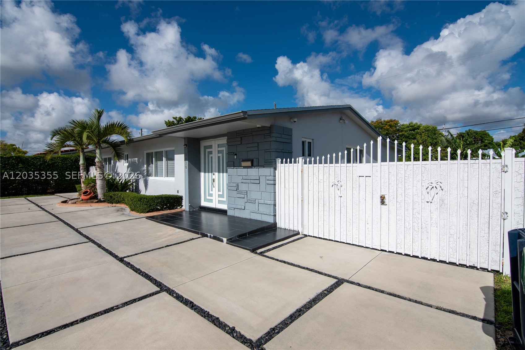 3030 SW 96th Ave, Miami FL 33165