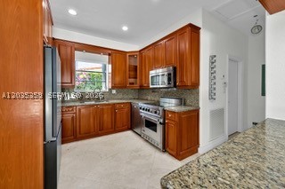 712 Cremona Ave, Coral Gables FL 33146