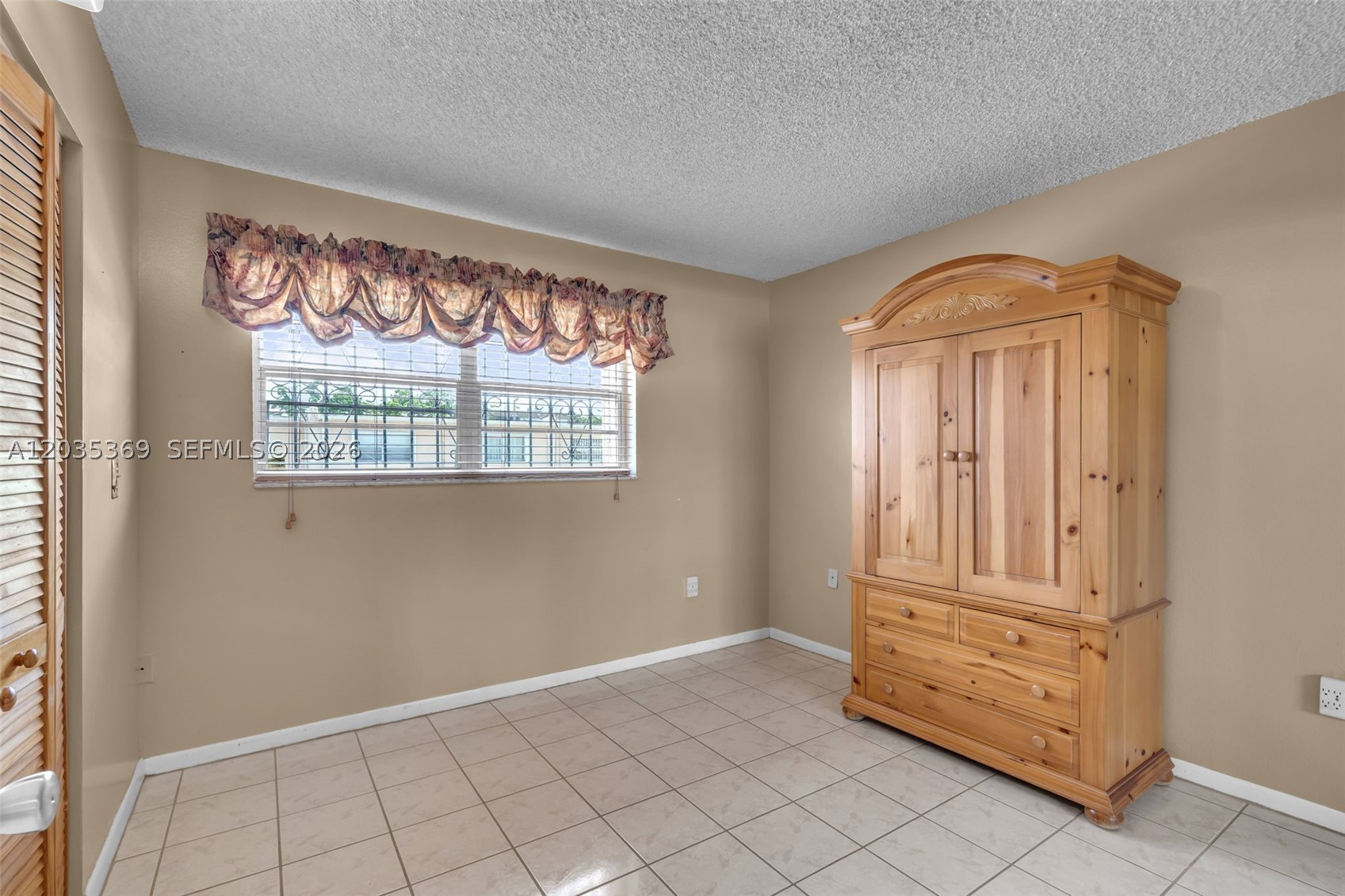 1757 W 57th St #211, Hialeah FL 33012