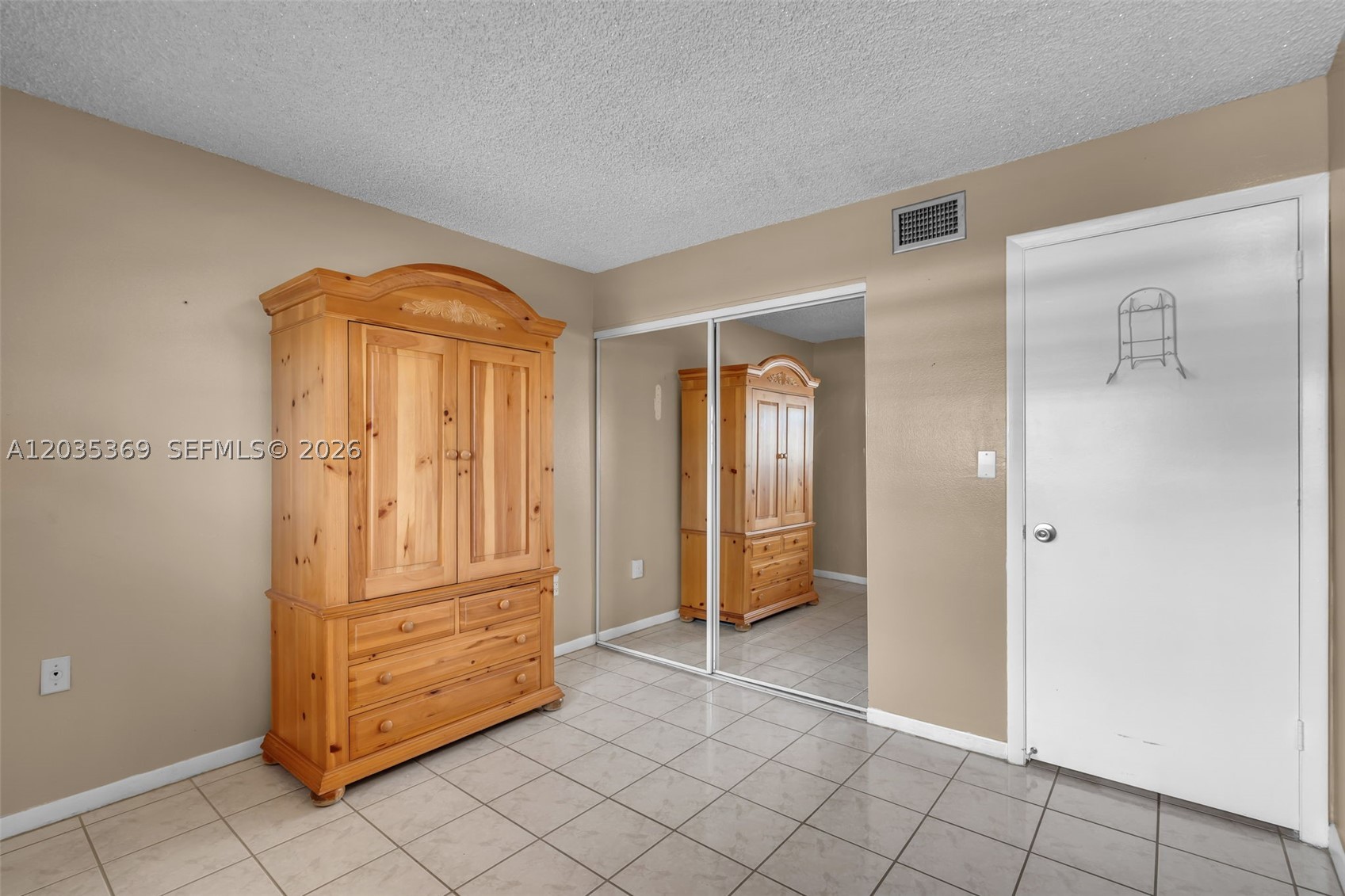 1757 W 57th St #211, Hialeah FL 33012