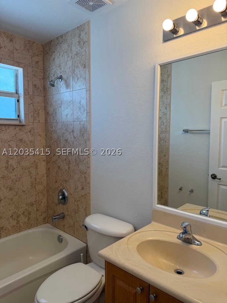 3673 SW 5th St #0, Miami FL 33135