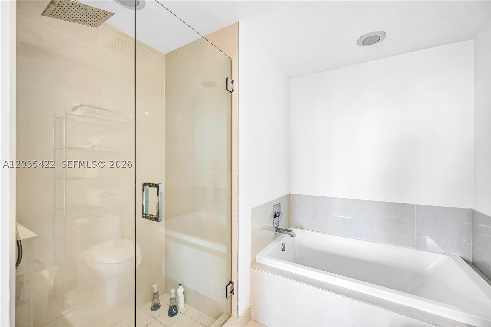 45 SW 9th St #2103, Miami FL 33130