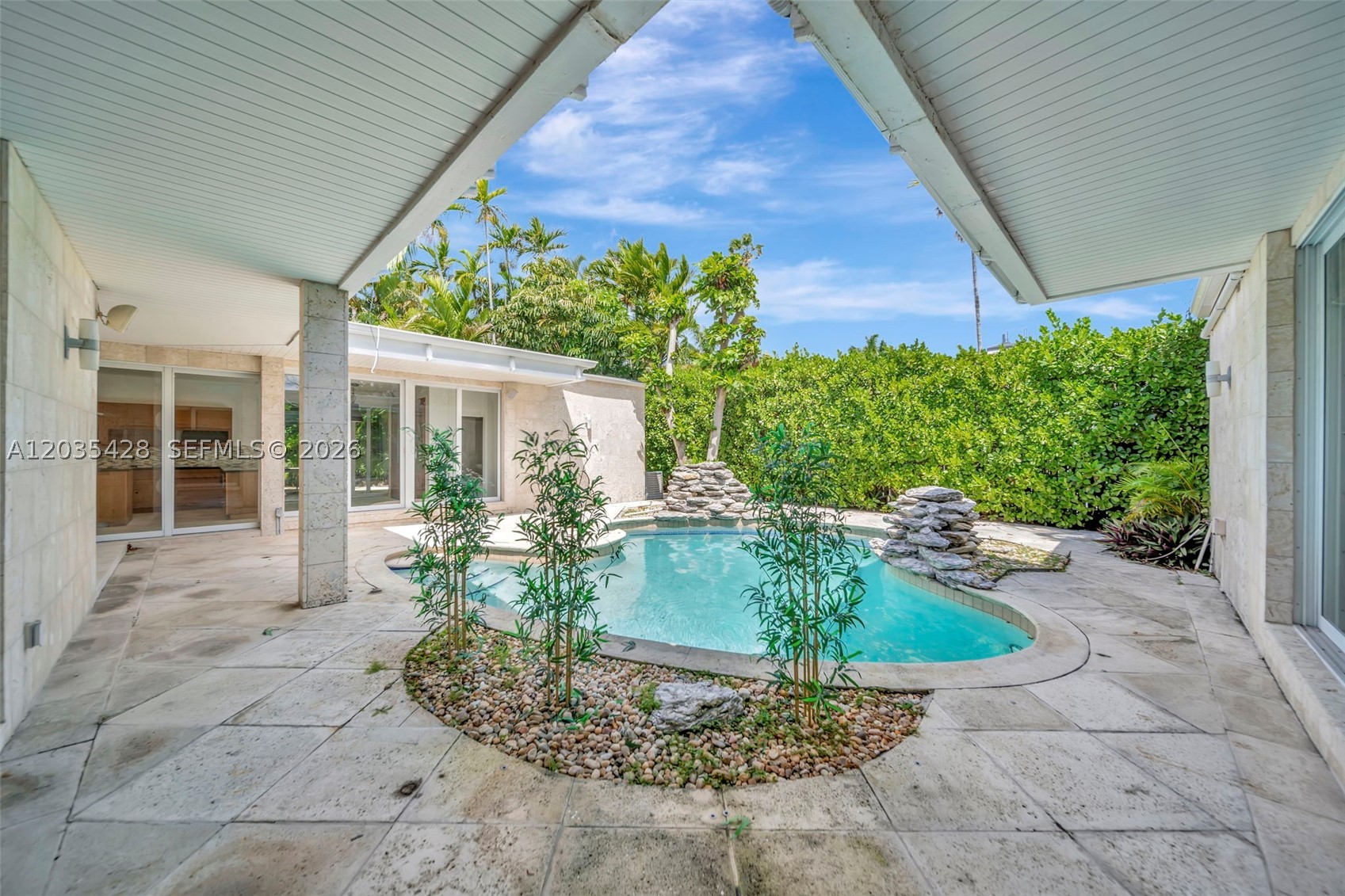 111 S Hibiscus Dr, Miami Beach FL 33139