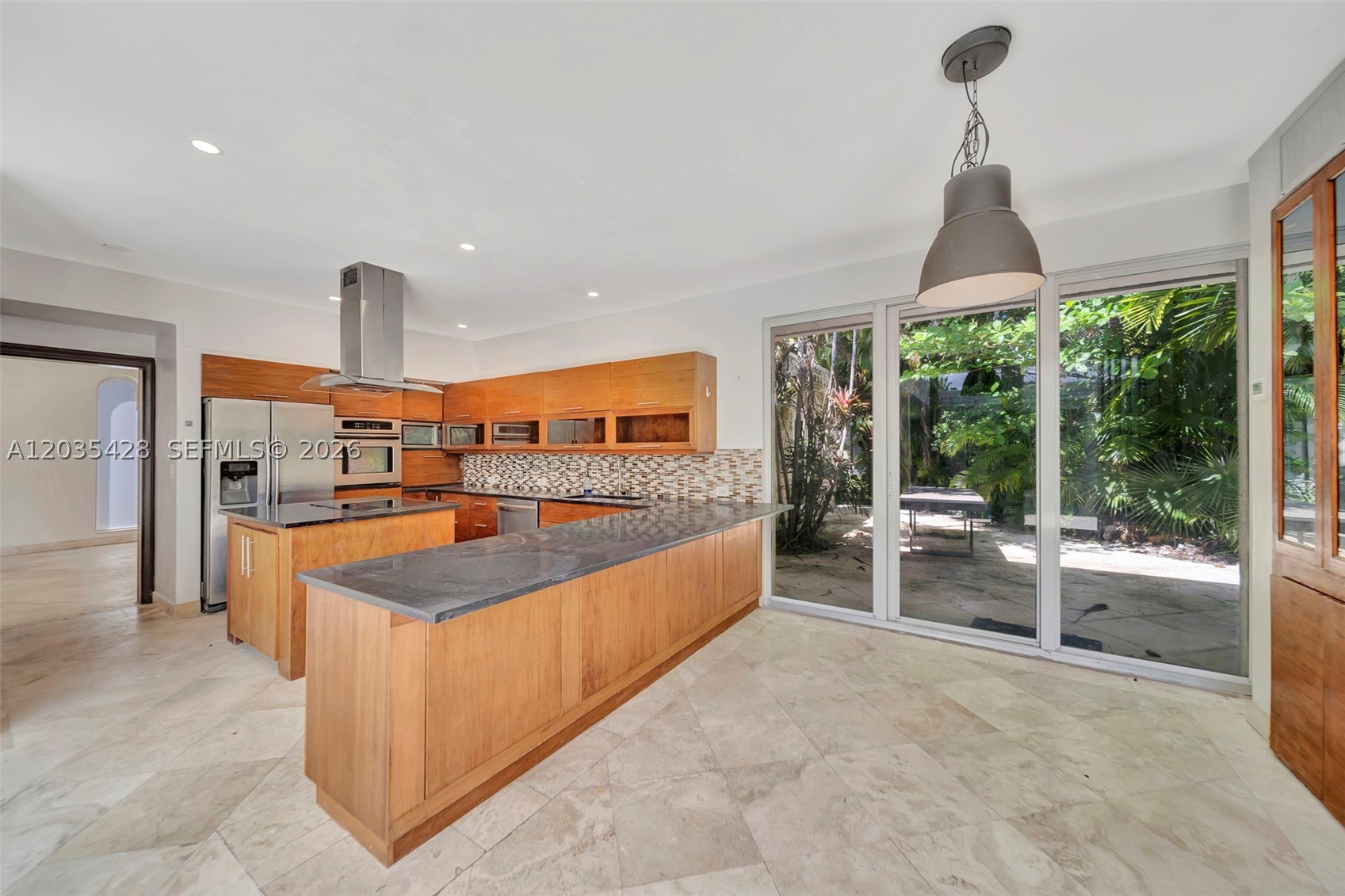 111 S Hibiscus Dr, Miami Beach FL 33139
