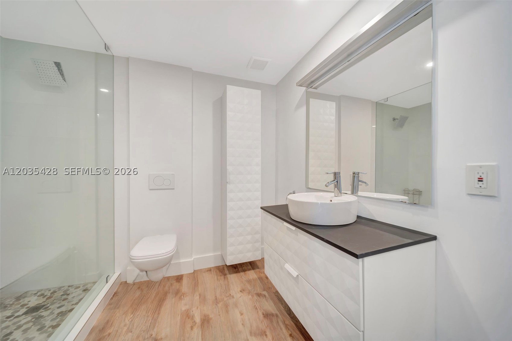 111 S Hibiscus Dr, Miami Beach FL 33139