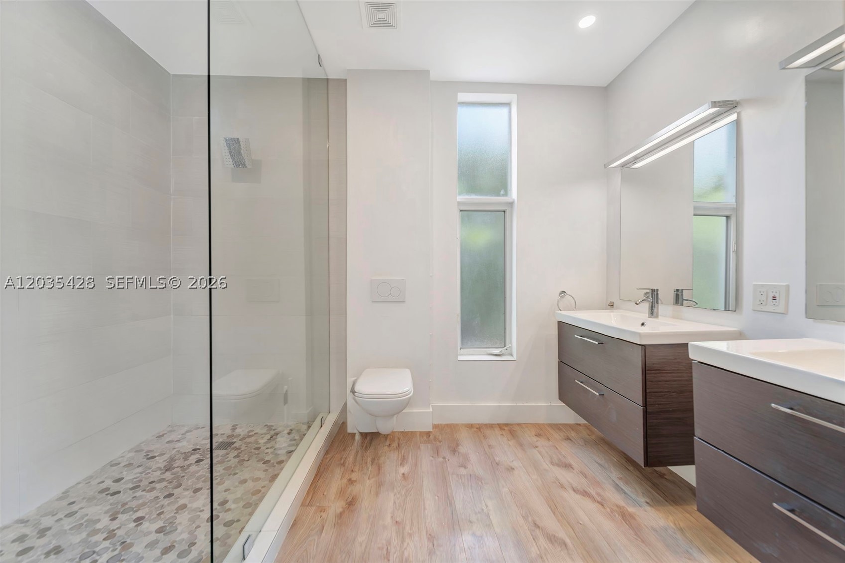 111 S Hibiscus Dr, Miami Beach FL 33139