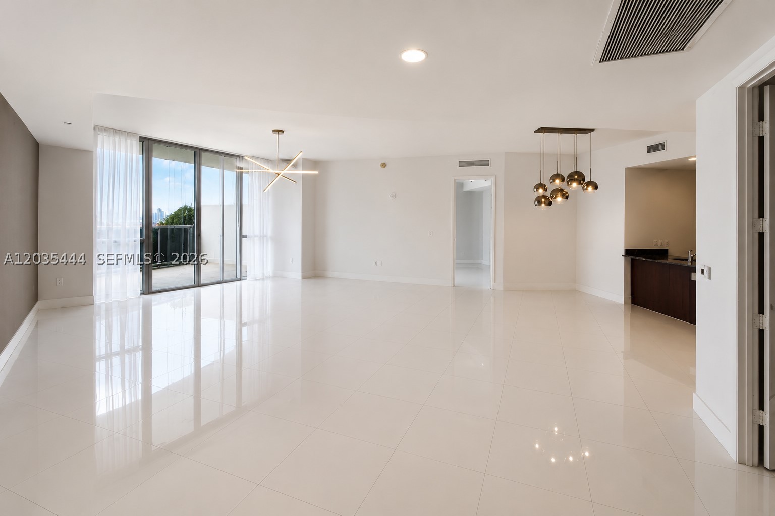 15901 Collins Ave #403, Sunny Isles Beach FL 33160