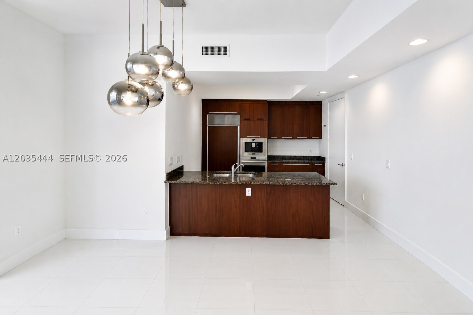 15901 Collins Ave #403, Sunny Isles Beach FL 33160