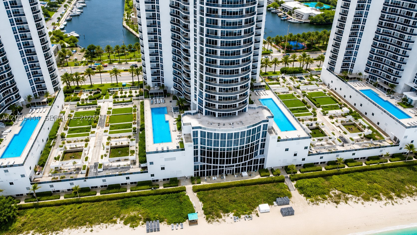 15901 Collins Ave #403, Sunny Isles Beach FL 33160