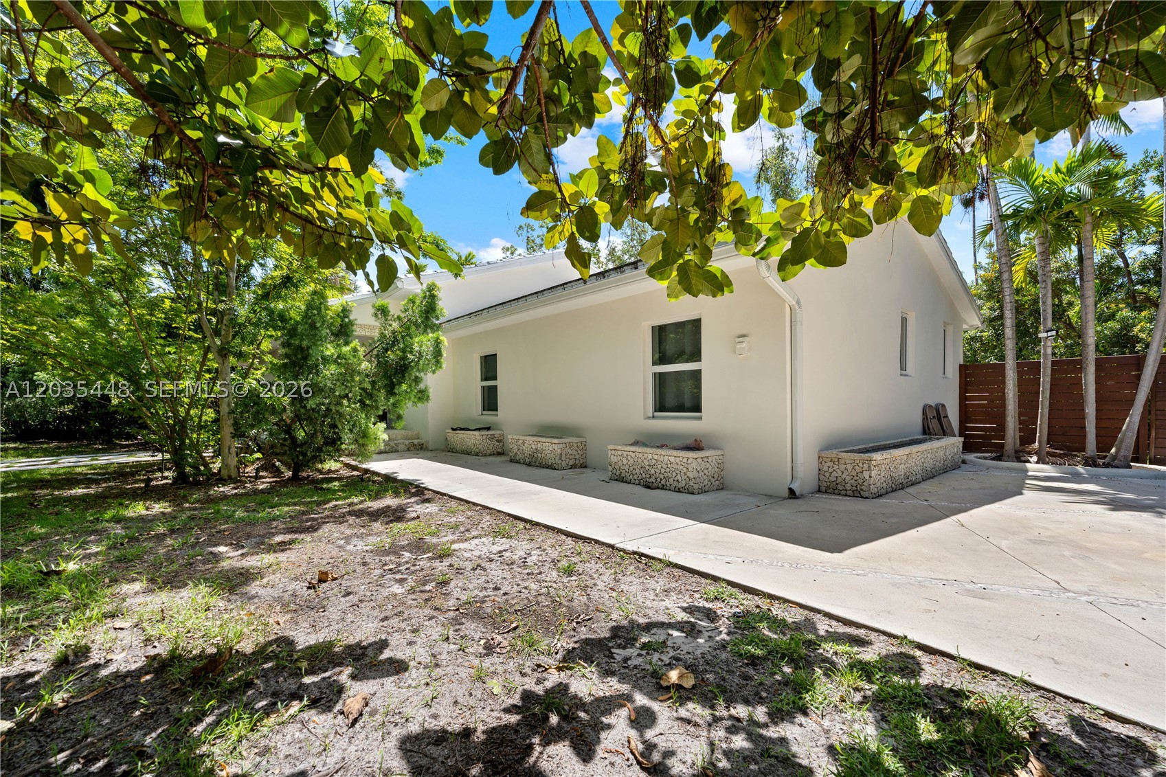 520 Bay Point Rd, Miami FL 33137