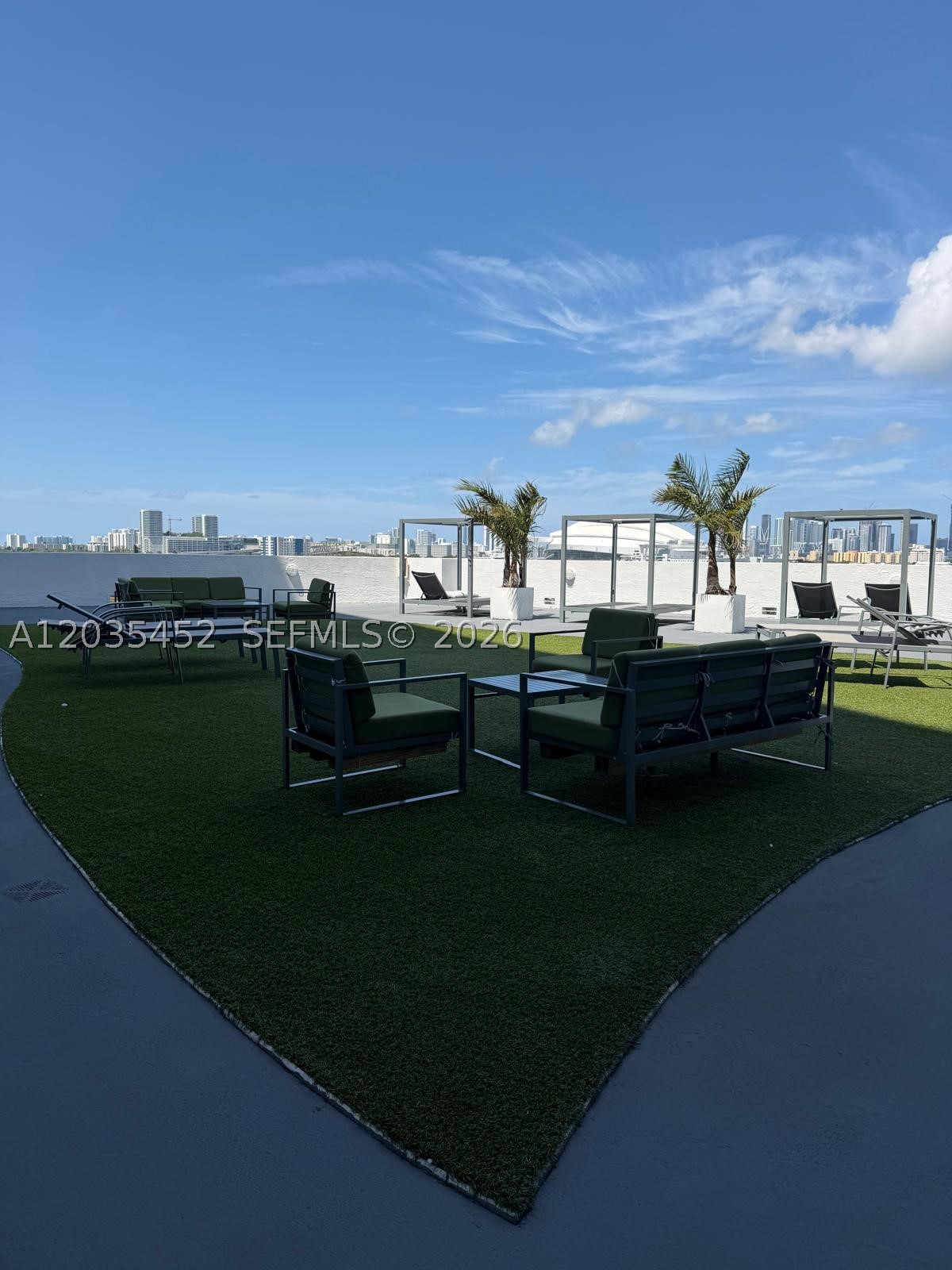 1 Glen Royal Pkwy #1006, Miami FL 33125