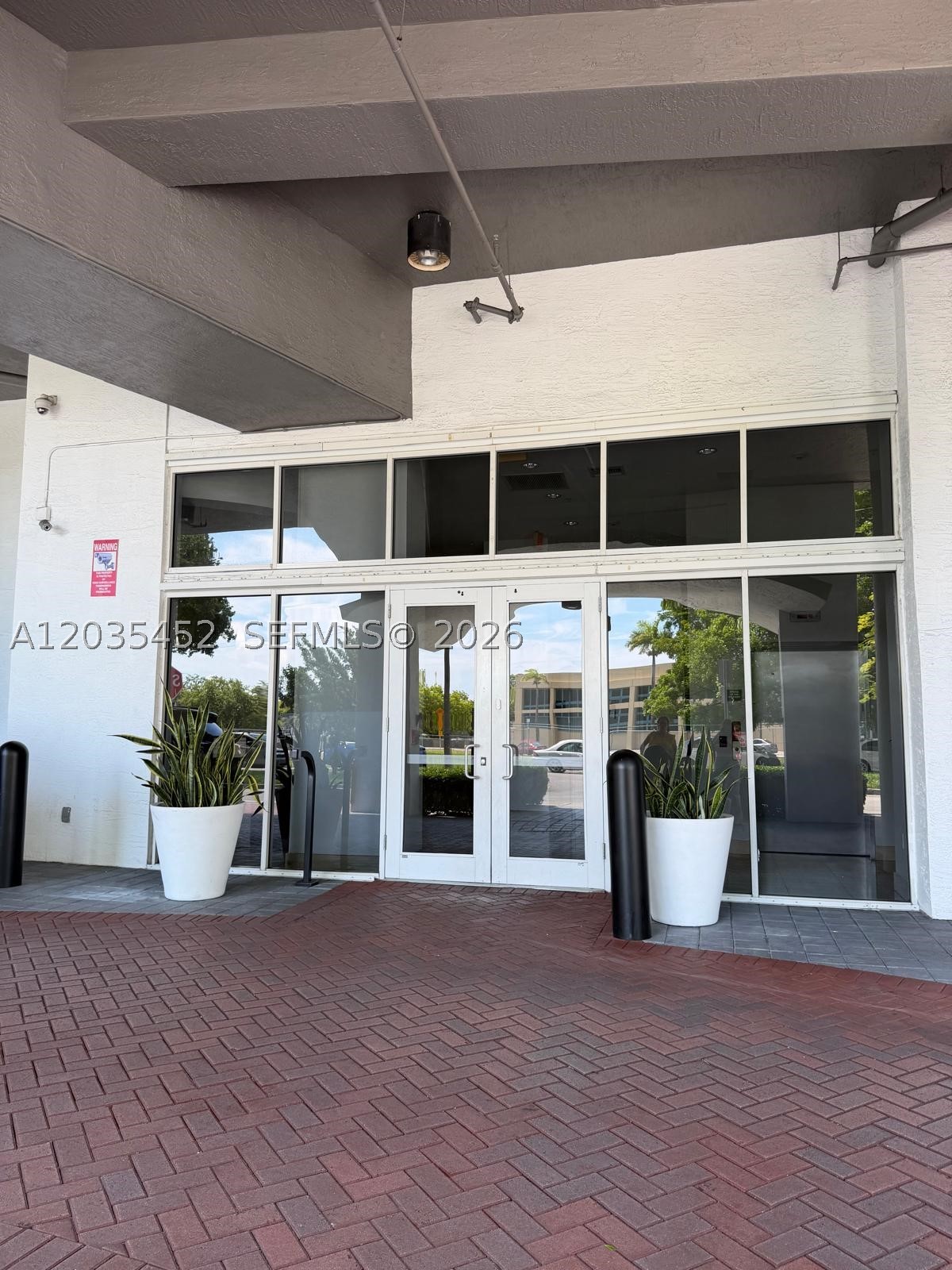 1 Glen Royal Pkwy #1006, Miami FL 33125