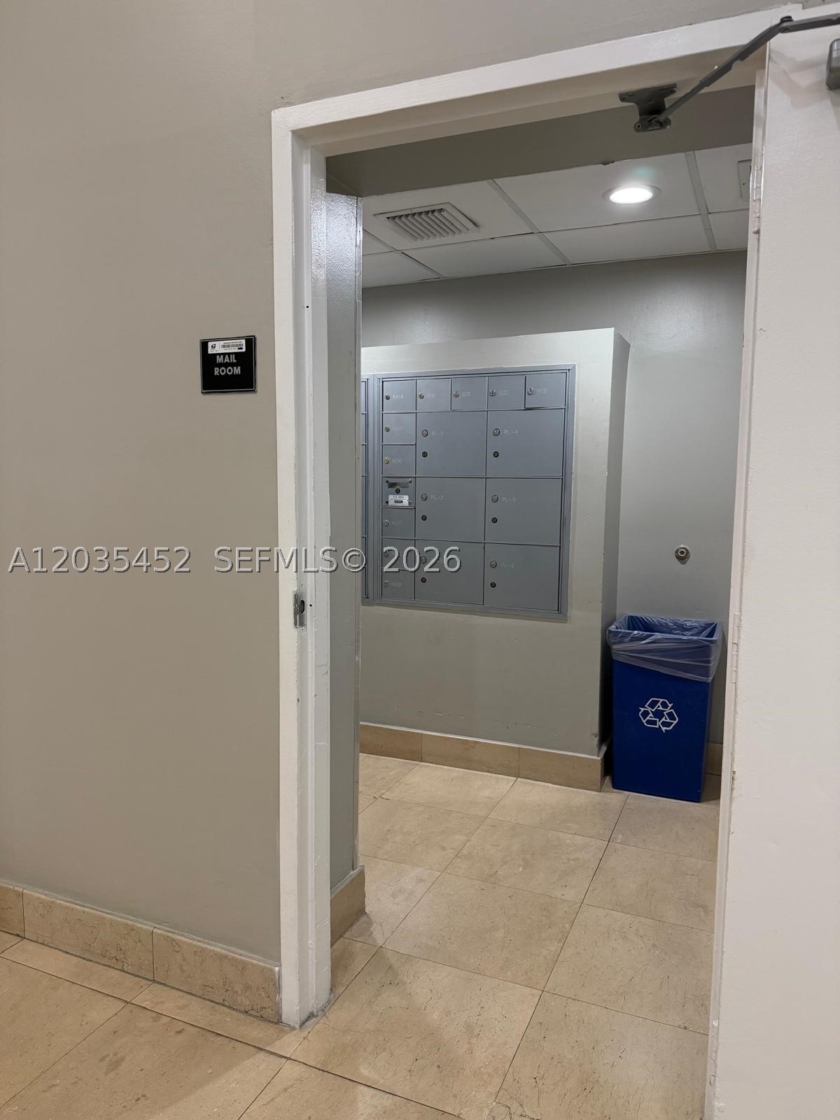 1 Glen Royal Pkwy #1006, Miami FL 33125
