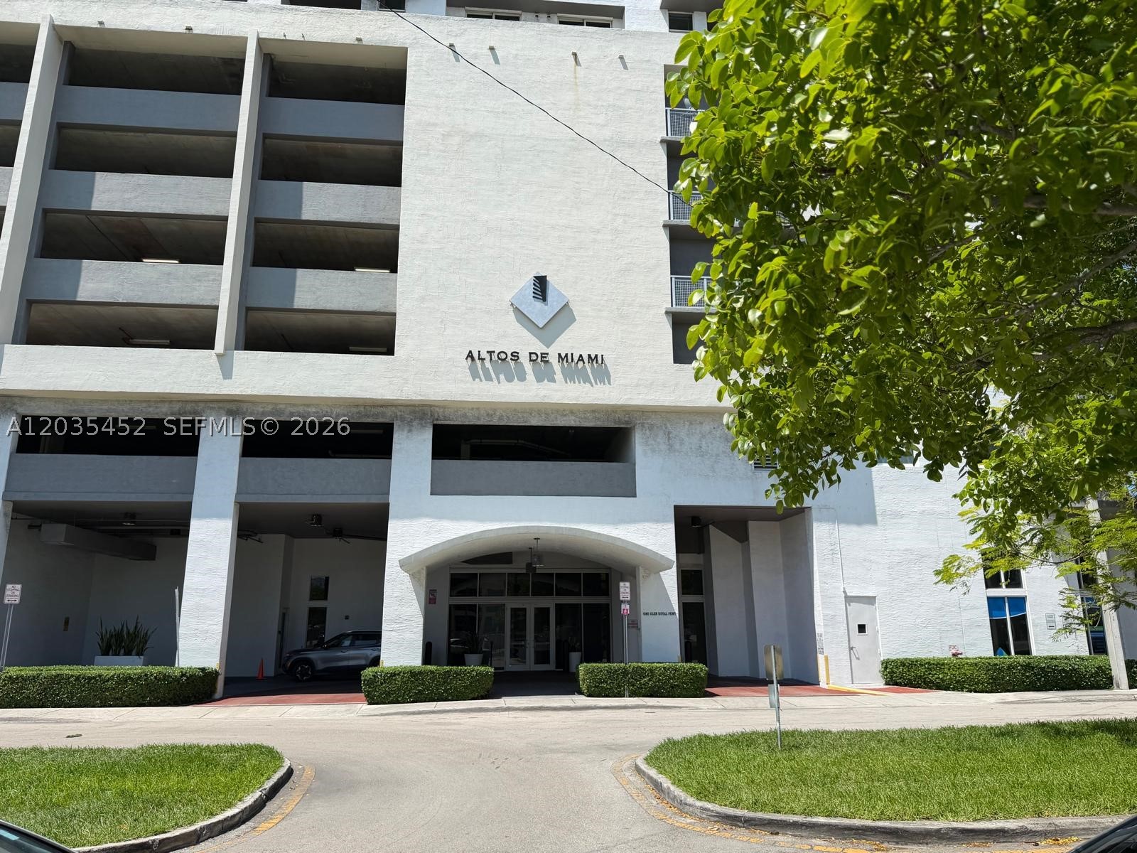 1 Glen Royal Pkwy #1006, Miami FL 33125