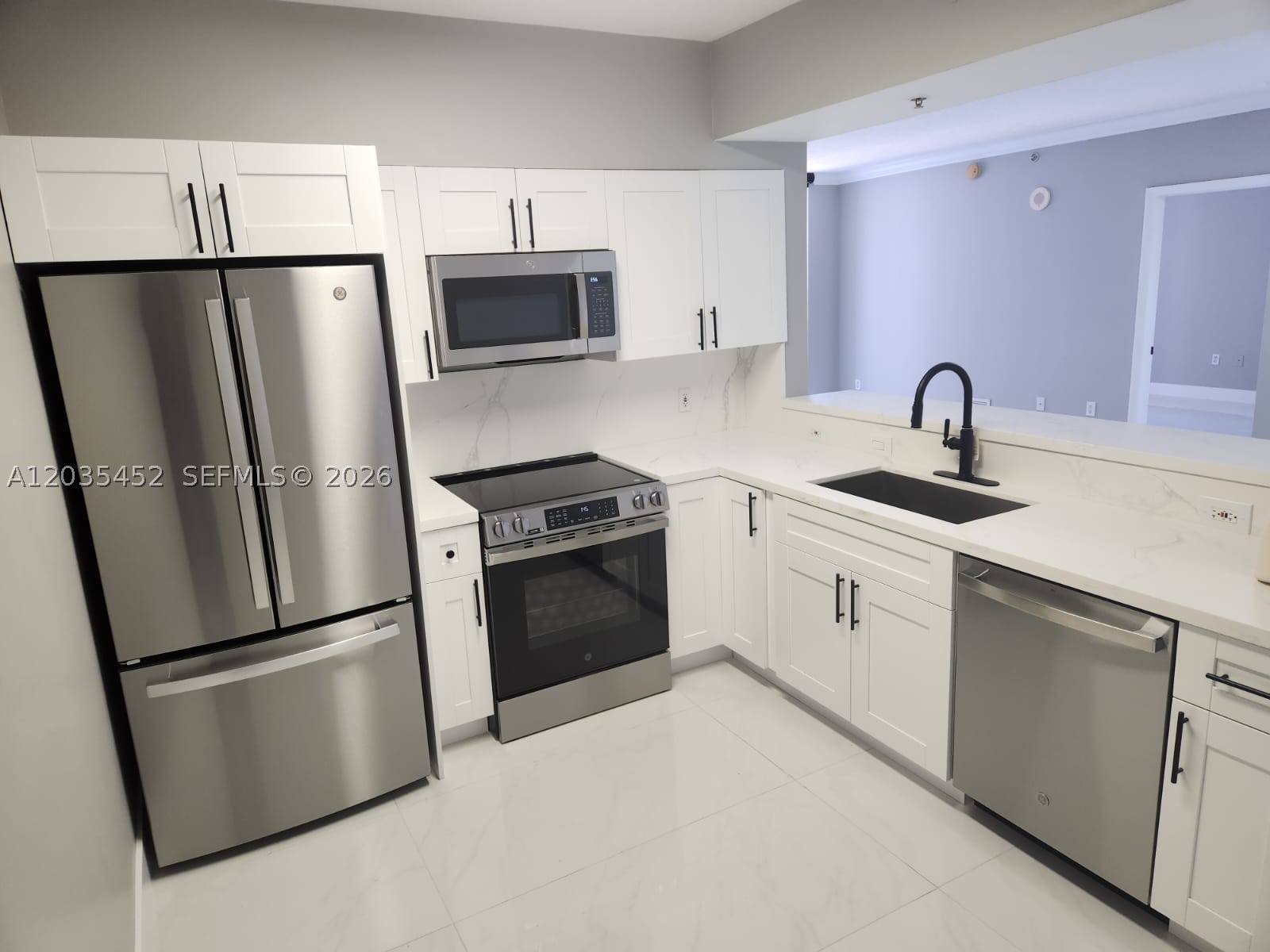1 Glen Royal Pkwy #1006, Miami FL 33125
