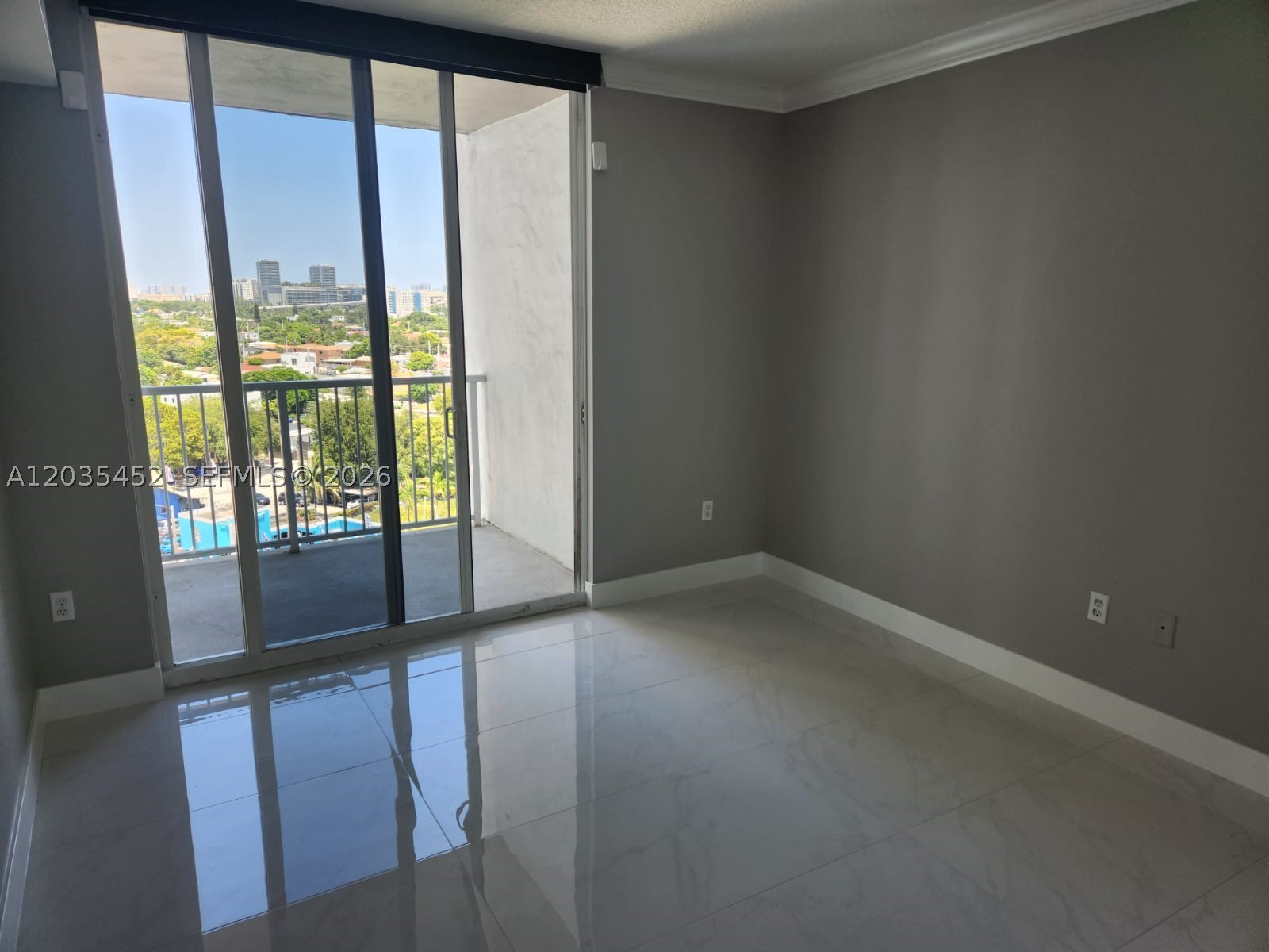 1 Glen Royal Pkwy #1006, Miami FL 33125