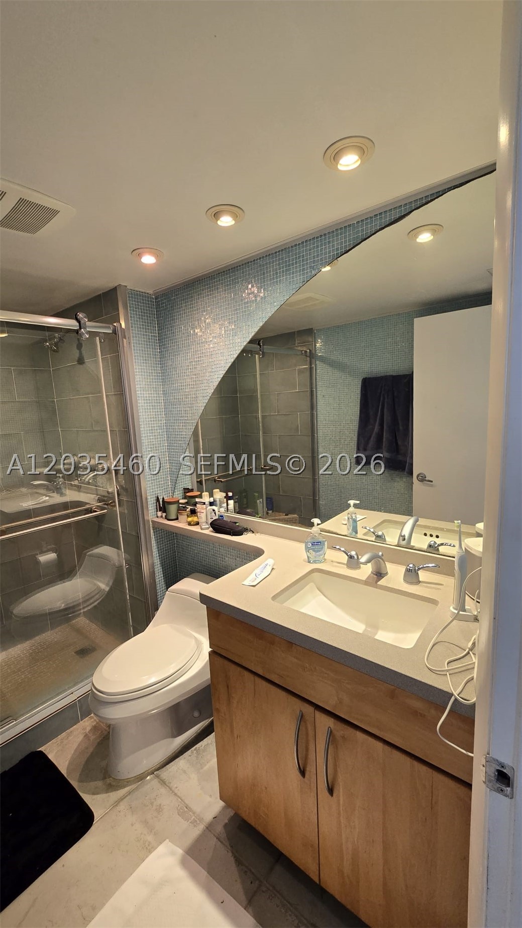 1155 Brickell Bay Dr #2507, Miami FL 33131