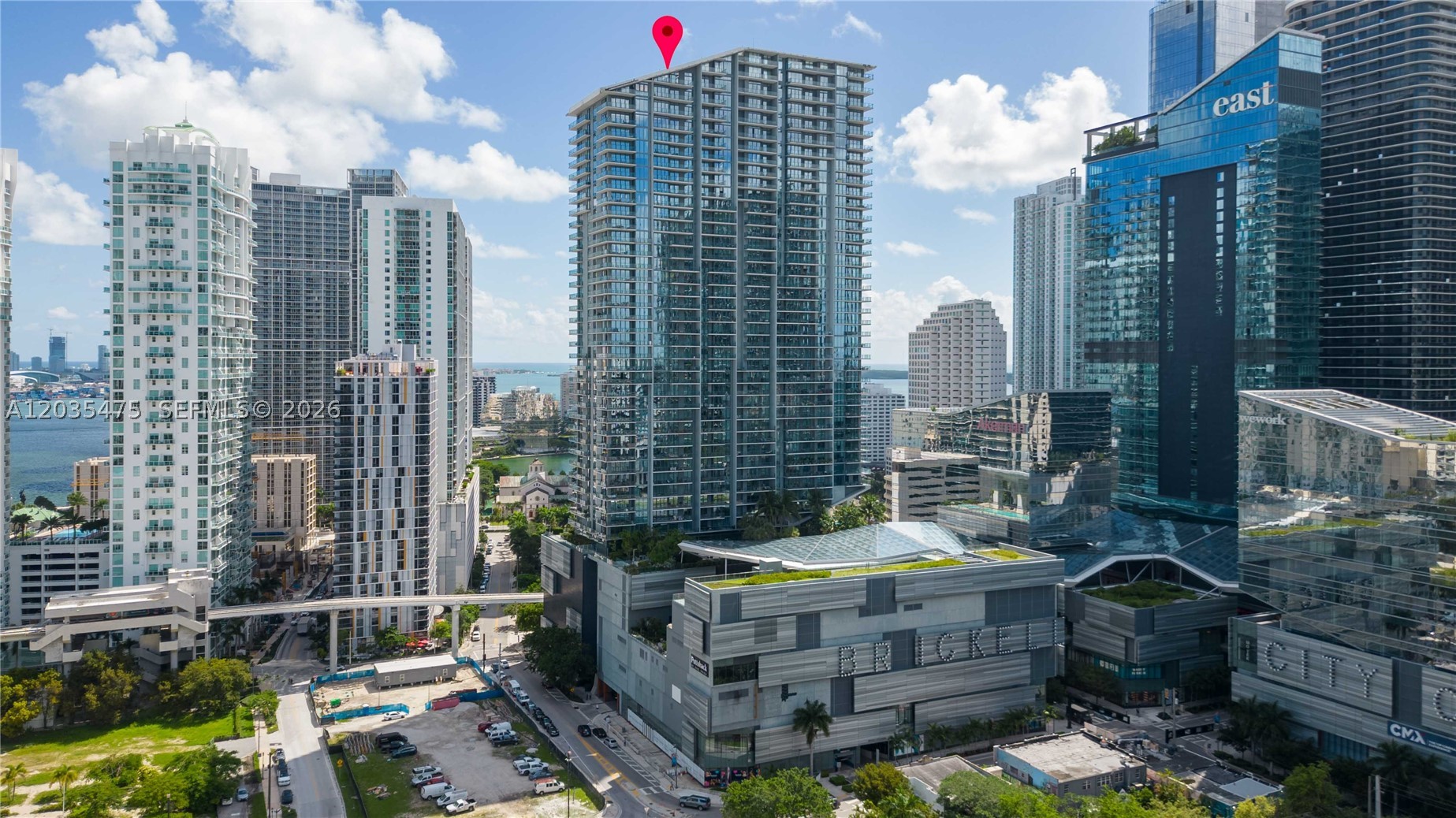 68 SE 6th St #1611, Miami FL 33131