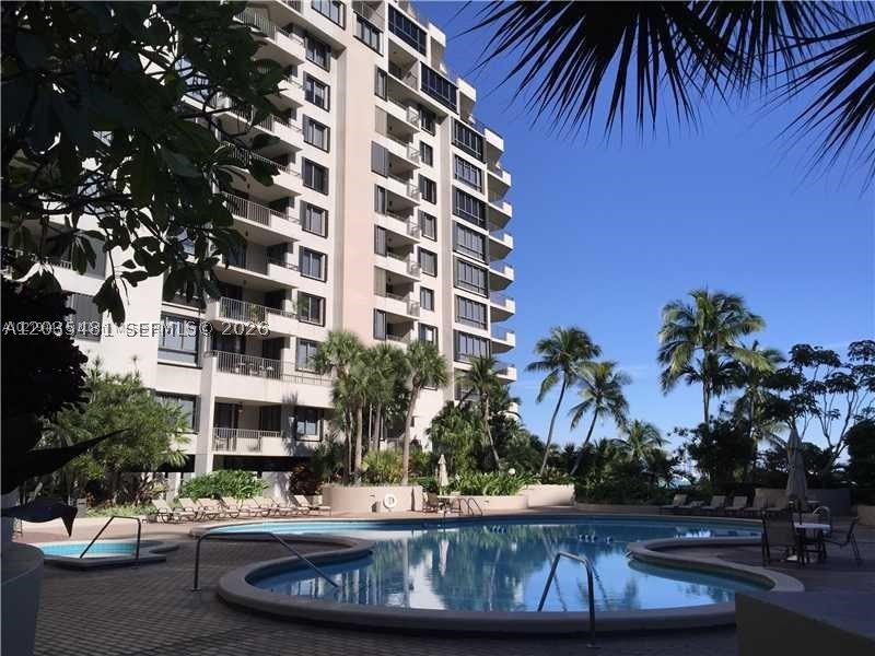 520 SE Brickell Key Dr #A1615, Miami FL 33131