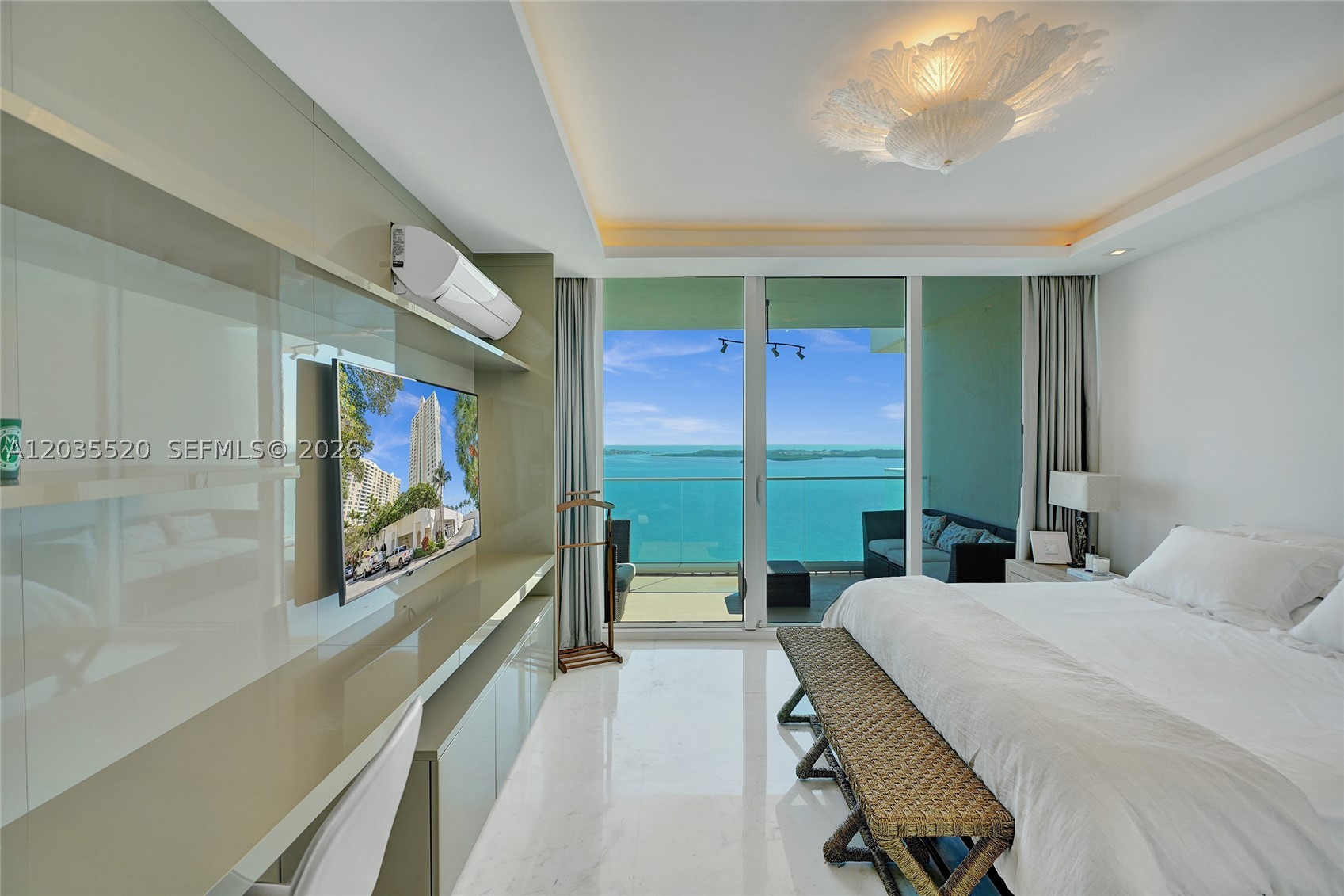 800 Claughton Island Dr #3101, Miami FL 33131